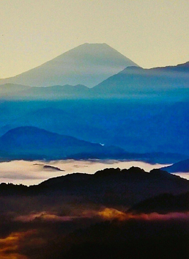 油彩絵画「朝霧紫富士」逆さ富士 朝靄  霊峰 神体山 霊山 世界遺産 富士山 油彩絵画「朝霧紫富士」逆さ富士 朝靄 霊峰 神体山 霊山 世界