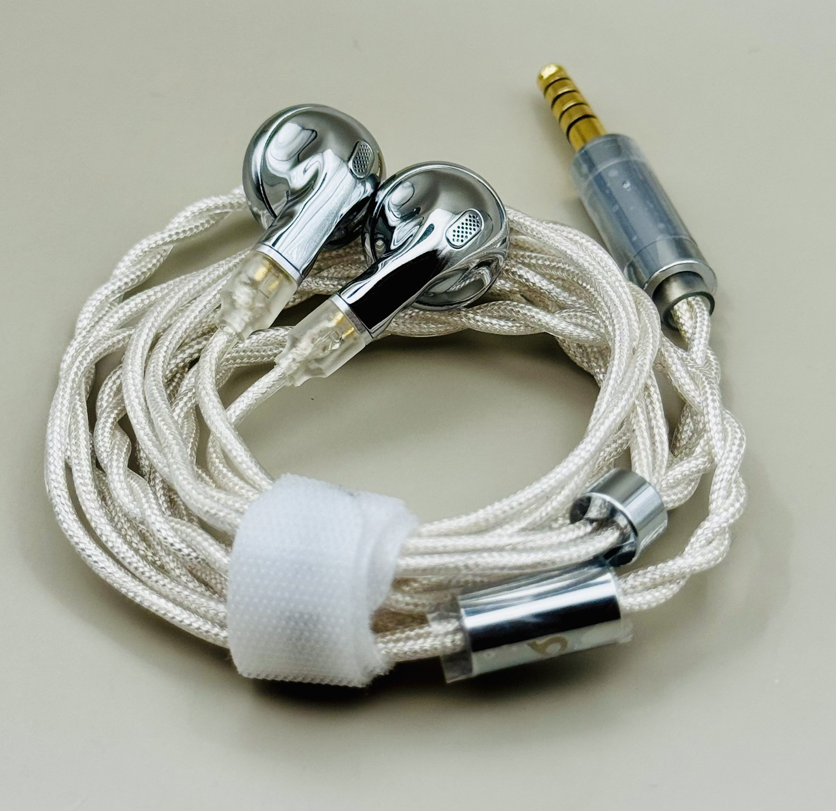 TRN Seahorse Proのレビュー｜ラルフ・ヒンクリー