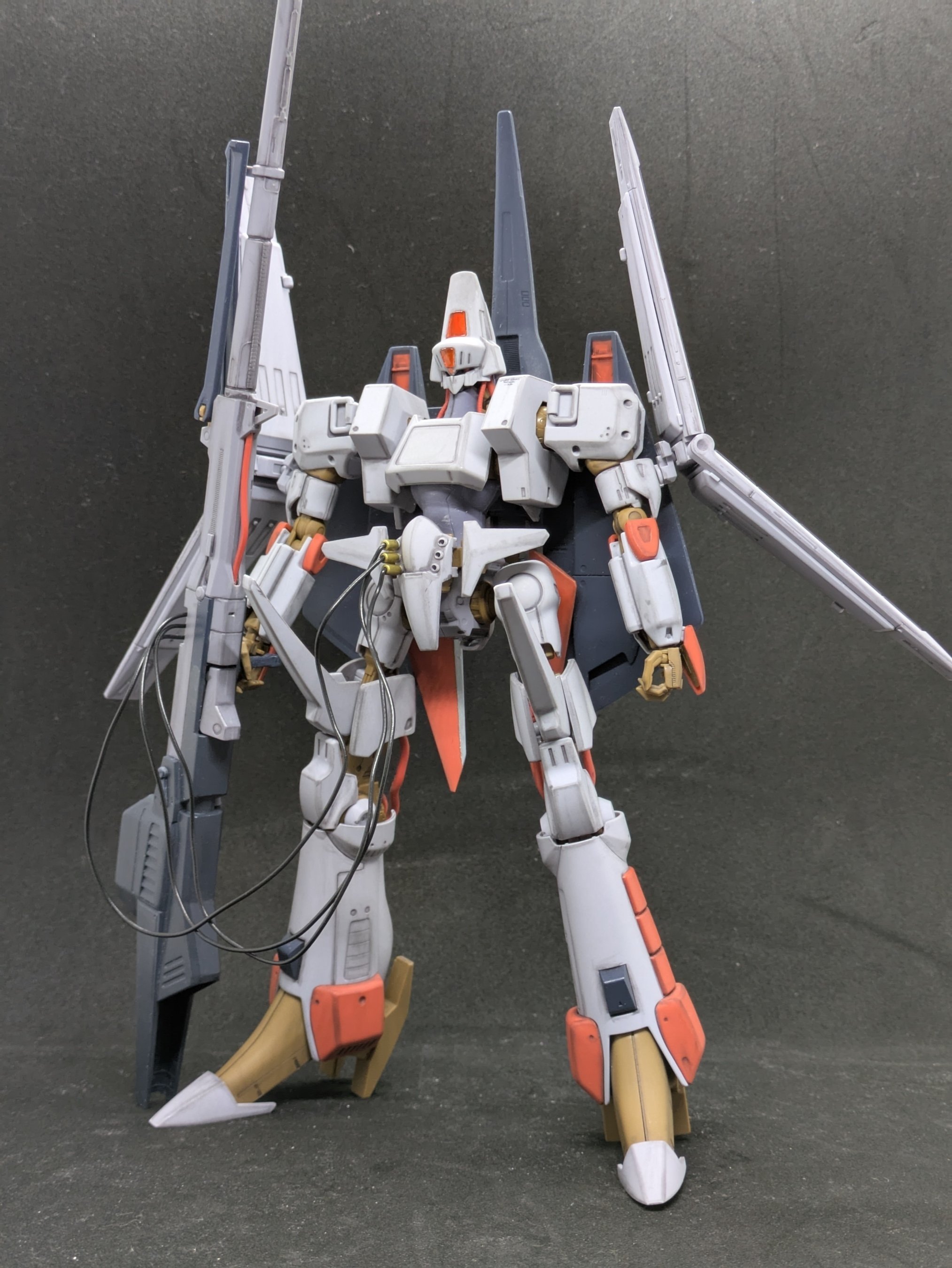 s*x様 R3 1/100 エルガイムMk-Ⅱ 塗装済　完成品 重戦機エルガイム」よりプラモデル「R3 1/100 エルガイムMk-II