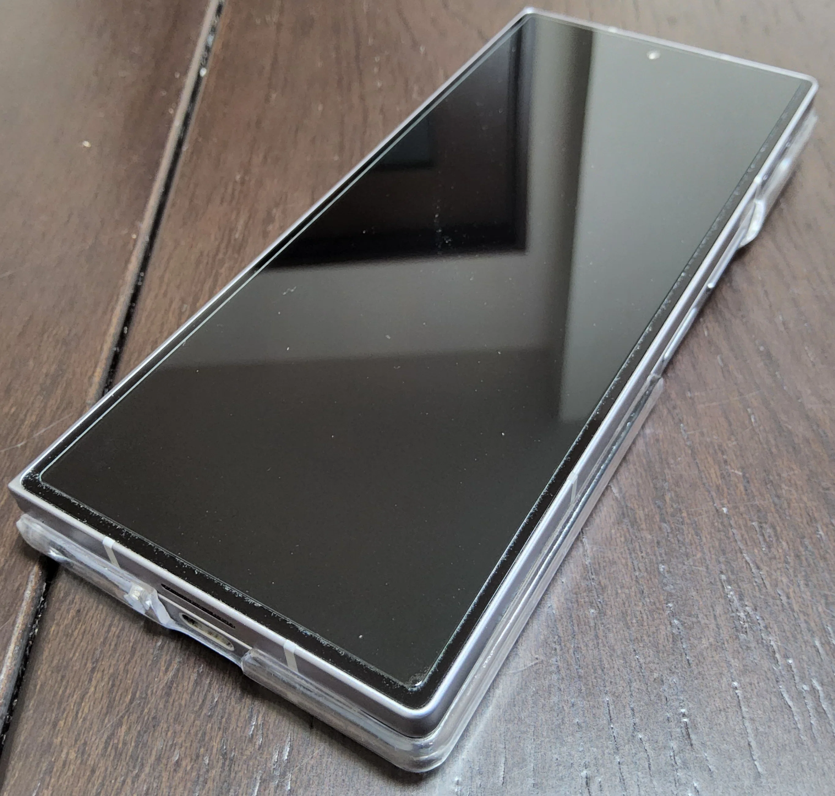 折りたたみスマホのケースについて｜toki nisi