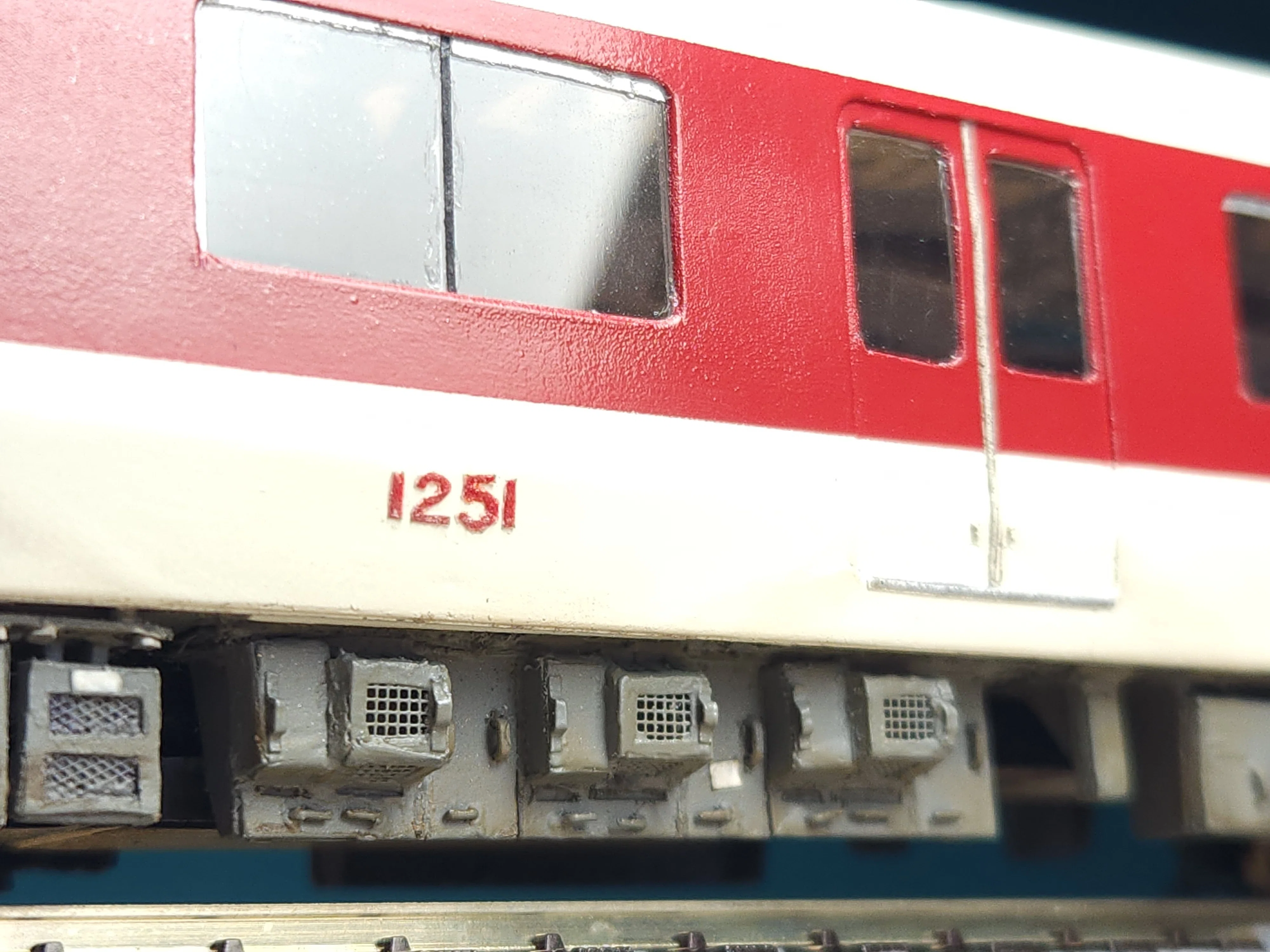 模型進捗報告【紙で作る近鉄電車Vol.1 VE51編】｜入葉テシア
