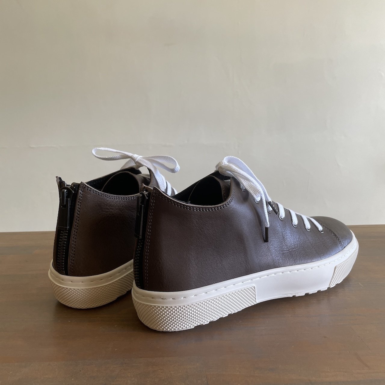 よるページ❤️ CONVERSE コンバース スニーカー レディース シューズ