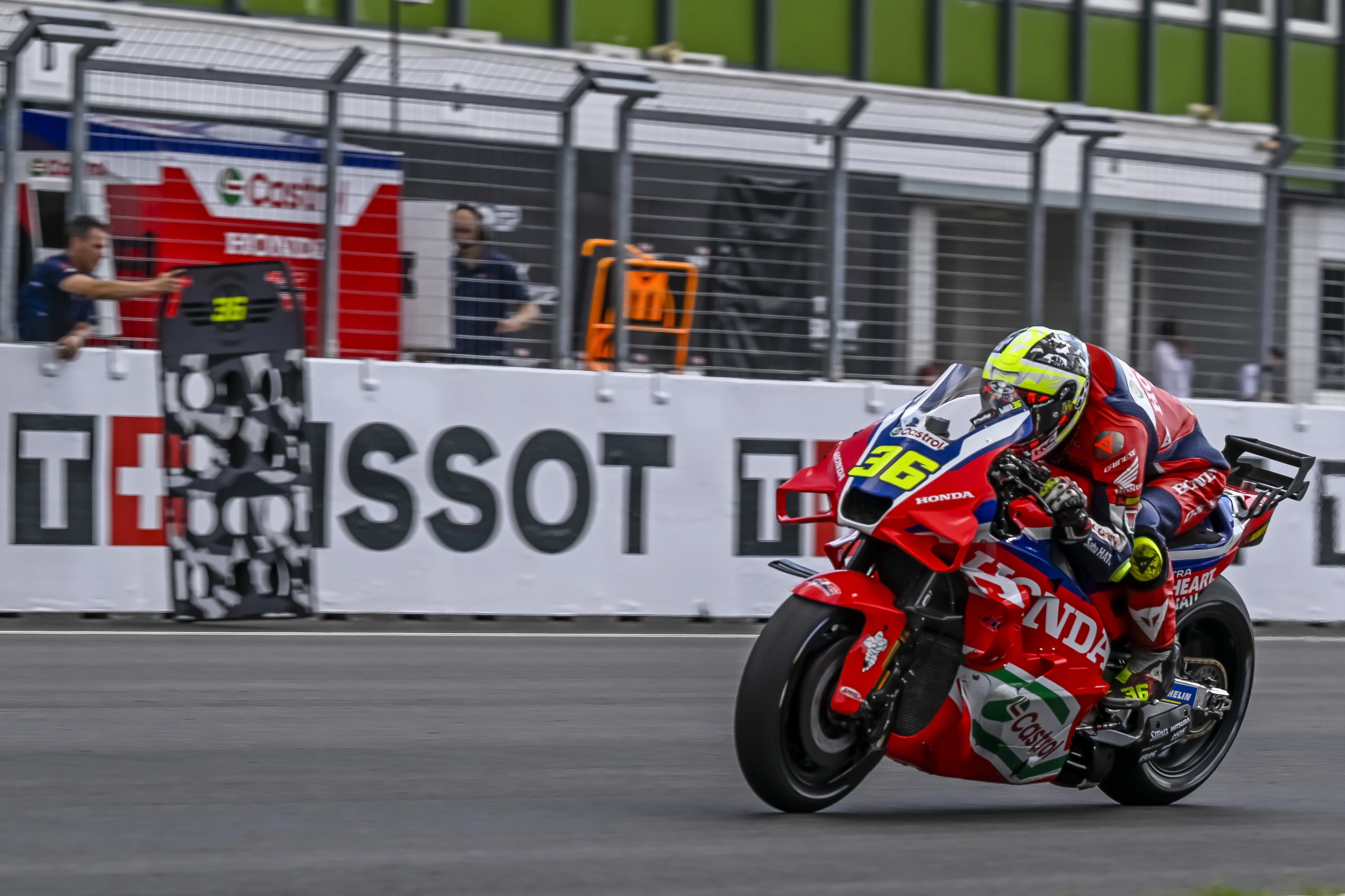 🏍【GPレポート】🏁＼5年ぶりのブルノサーキットに22万大観衆が集結