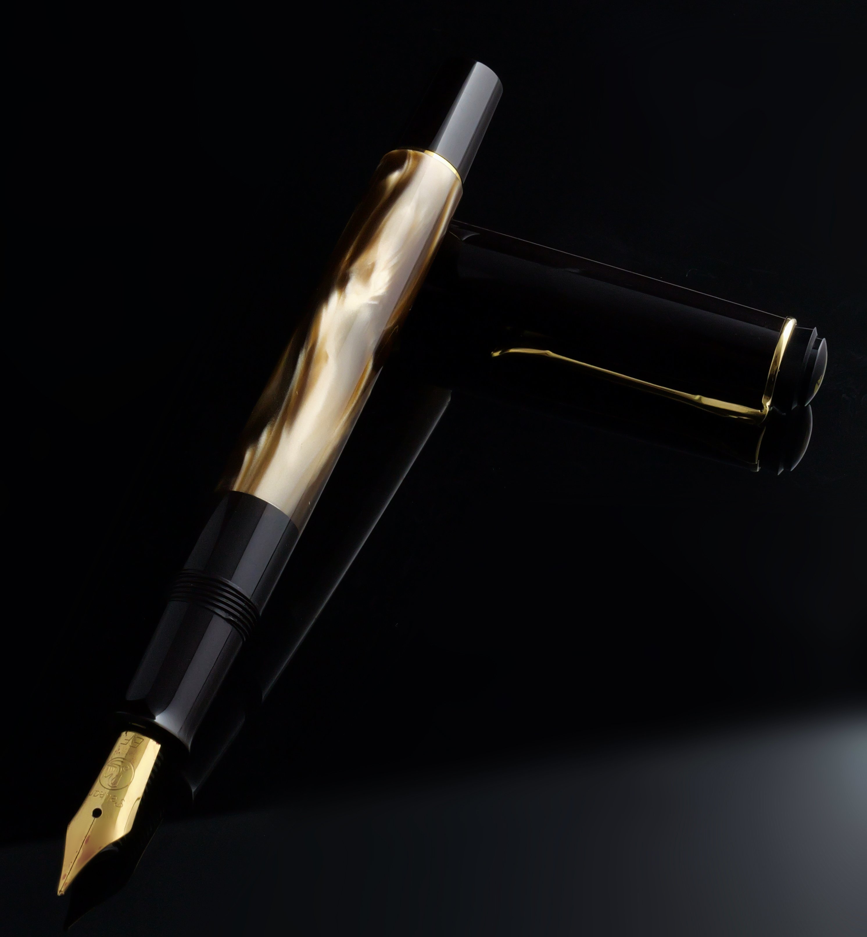 ペリカン万年筆クラシックM200 ef marble brown Pelikan ペリカン 万年筆 クラシック（トラディショナル）200