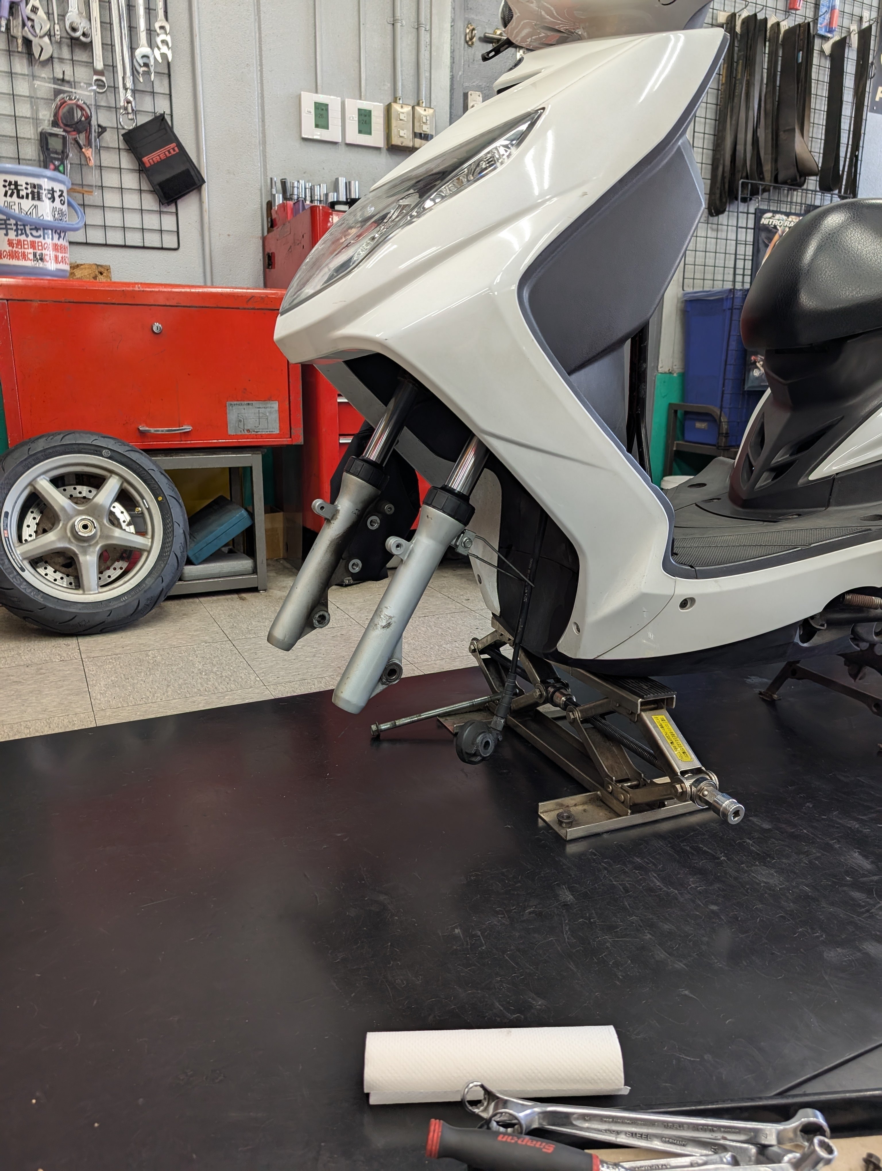 シグナス2型　乗って帰れます スポーティスクーター「新型シグナスX」登場。最新制御と新フレームで