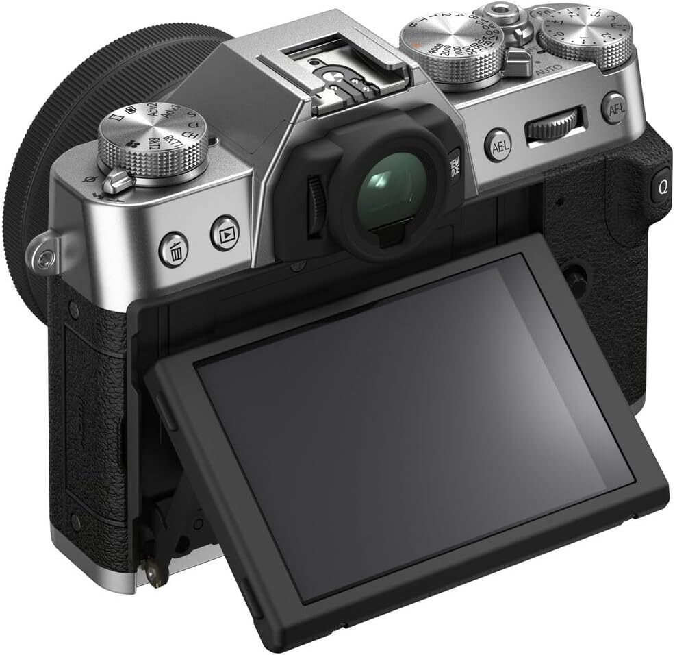 富士フイルム - 中古品　富士フイルム　 X-T30 概ね美品　純正バッテリー２個　正常動作品 富士フイルム FUJIFILM X-T30 II ボディ シルバー｜新品通販