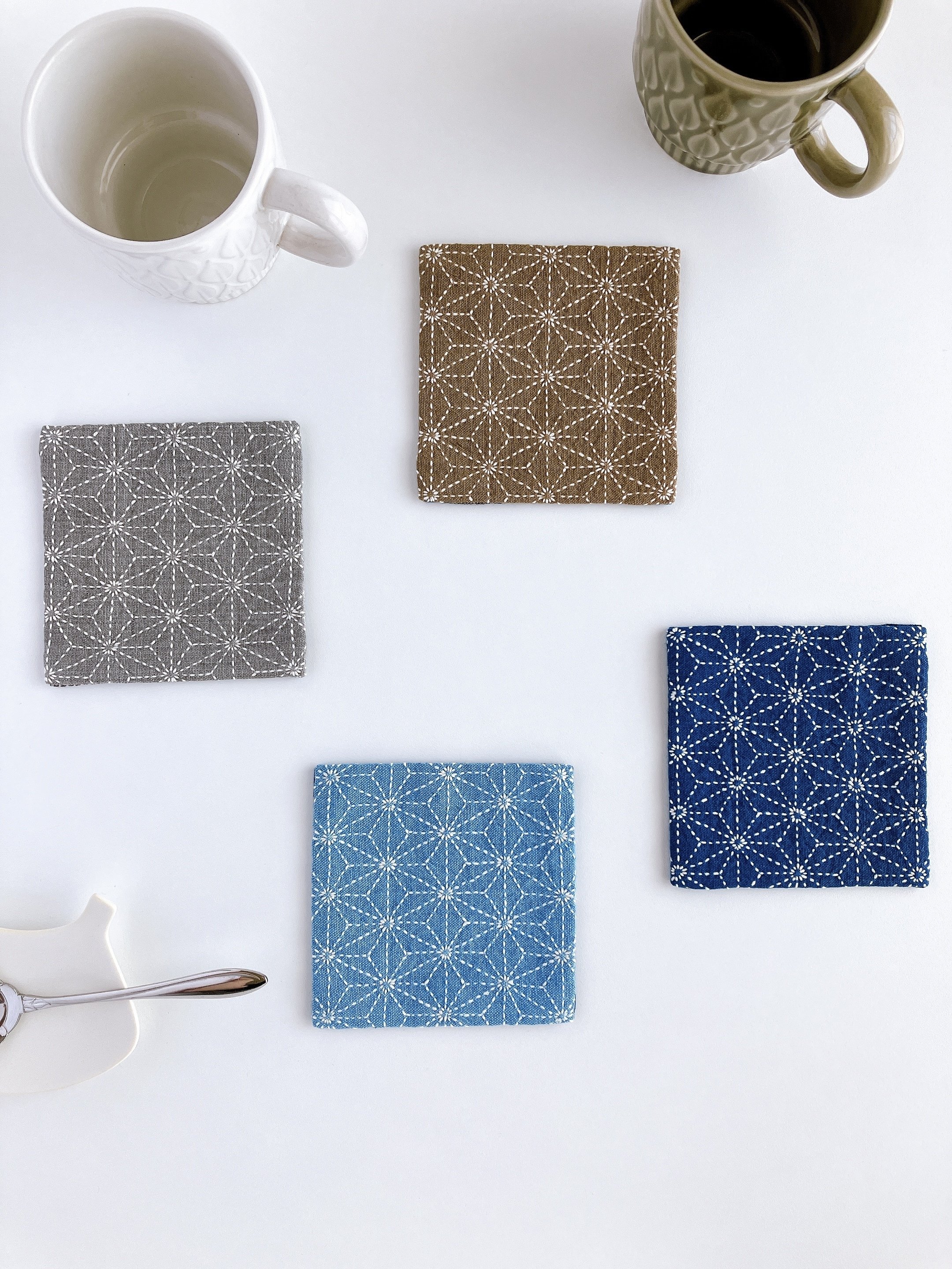 麻の葉模様”の刺し子コースター｜sashikonami