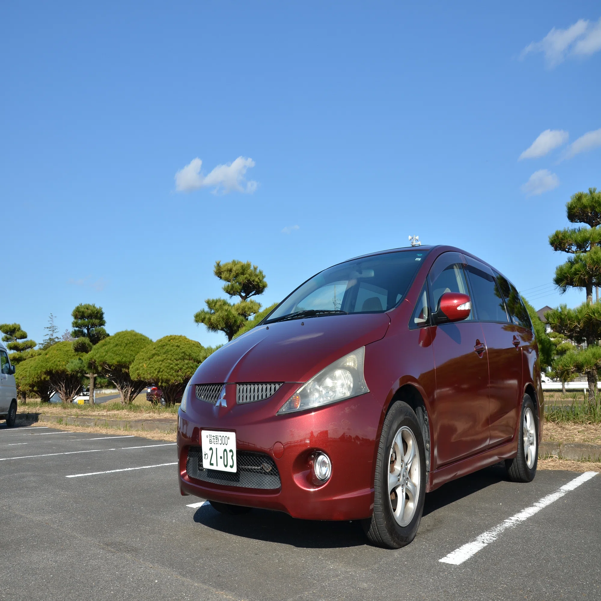 レンタカー試乗記 : 023 三菱 グランディス 2.4 スポーツ 4WD (NA4W 