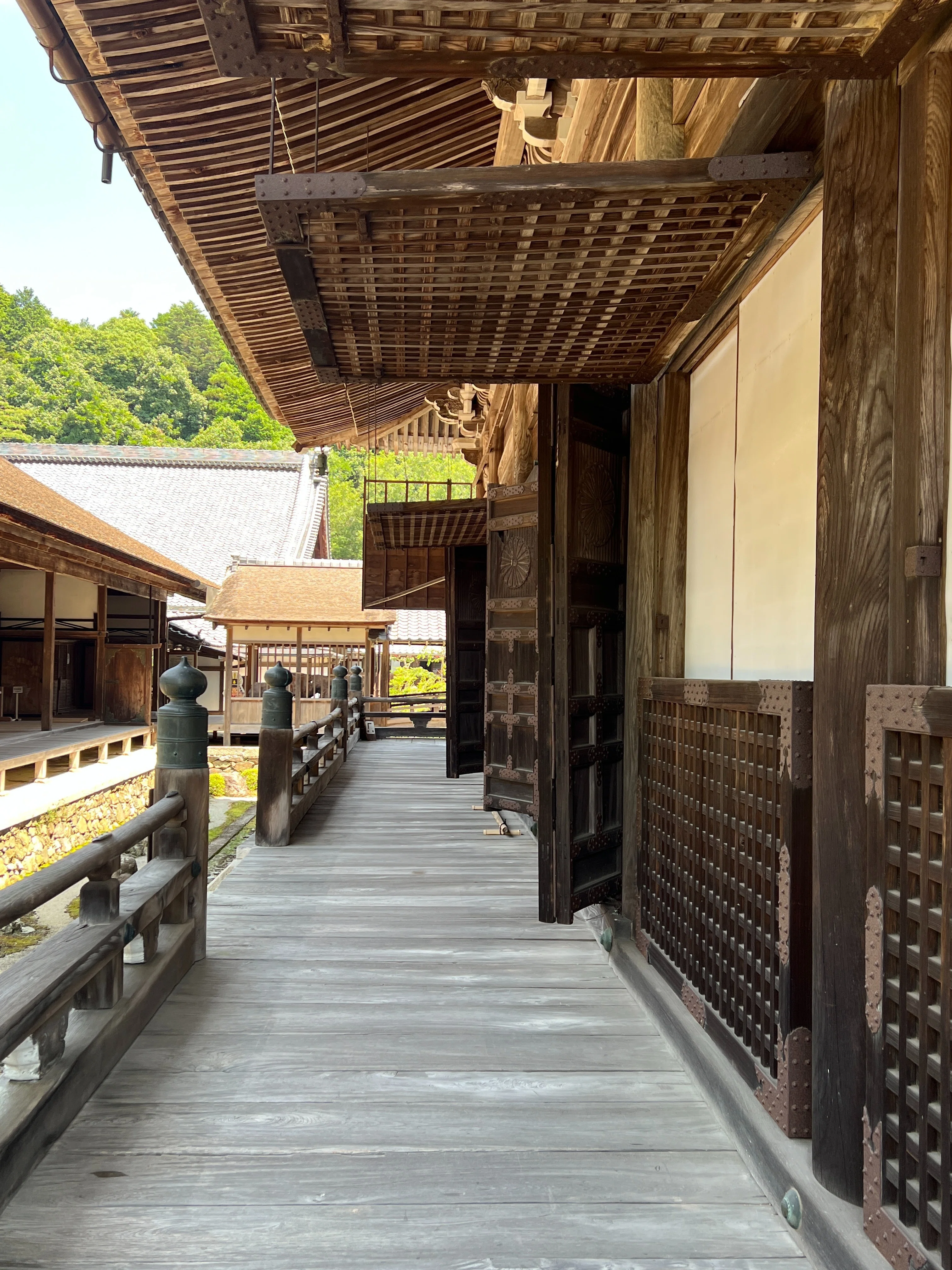 西教寺」滋賀県大津市・建築さんぽ｜くらし間ゆず｜建築さんぽ関西