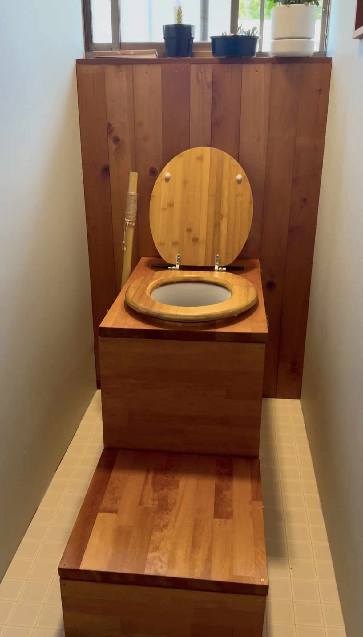 微生物や植物たちと共同創造。循環型コンポストトイレ完成！『作り方