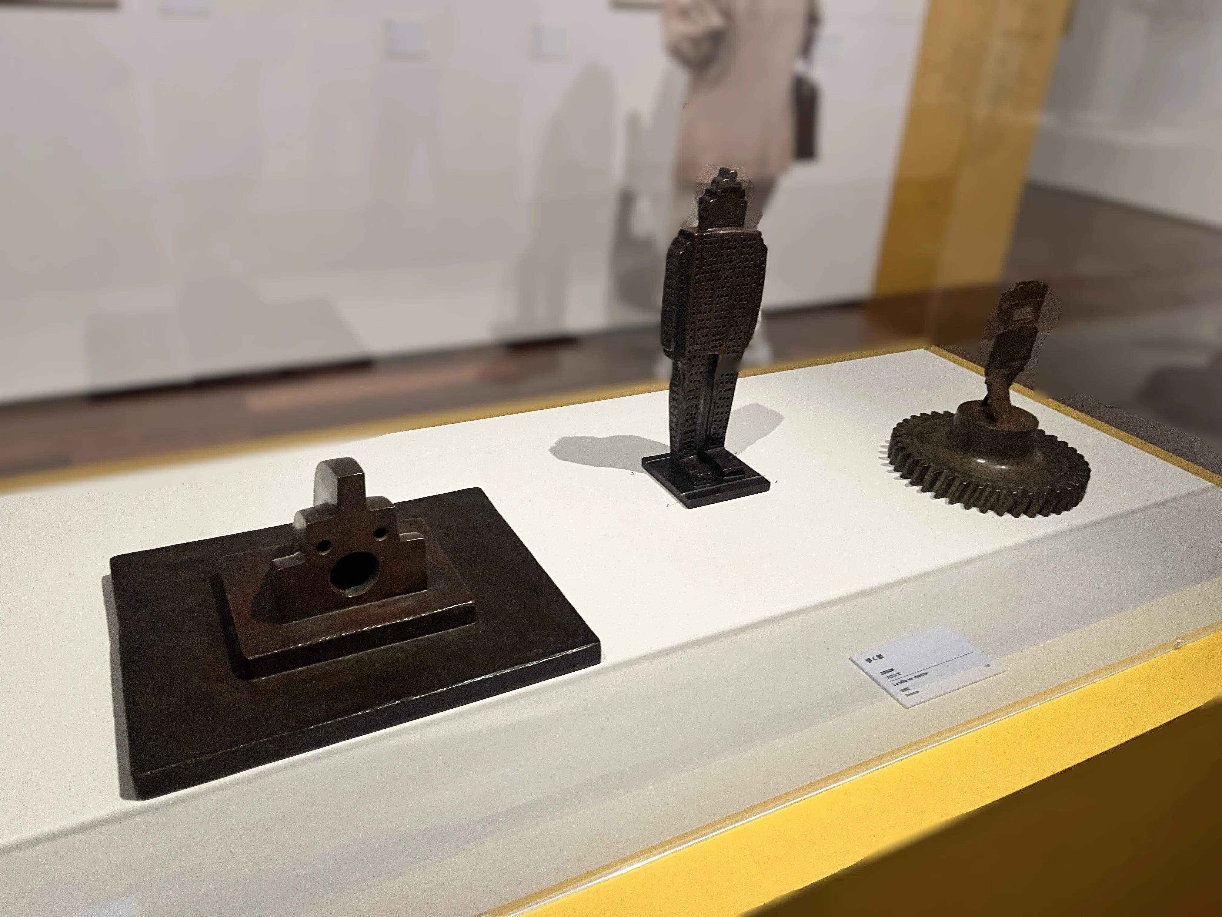 造形屋が鑑賞する、空想旅行案内人フォロンの立体作品｜造形屋よじげんくん