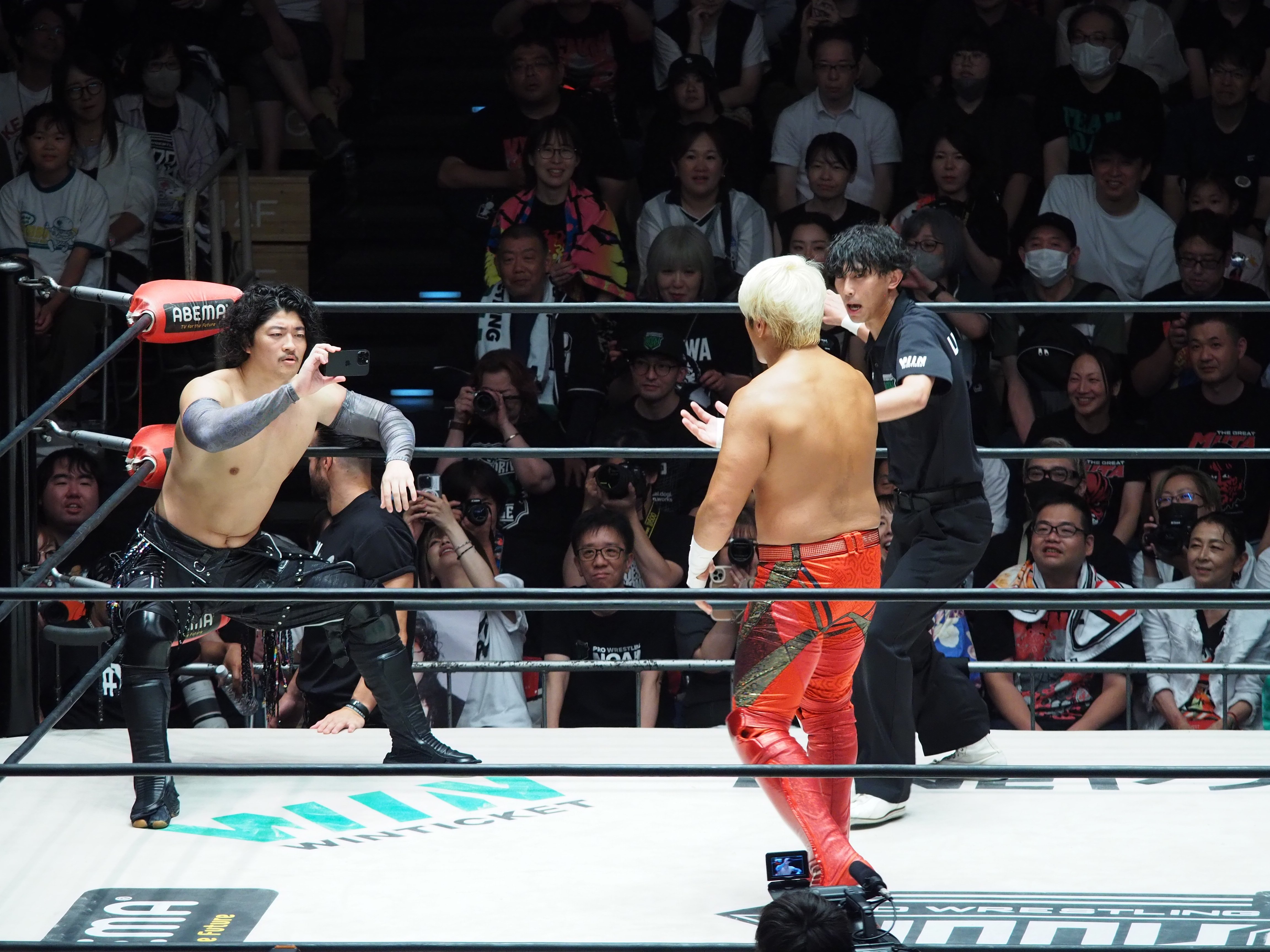 GOING TO THE MOON～2025.7.19『OZAWA vs 拳王』～｜レンブラント