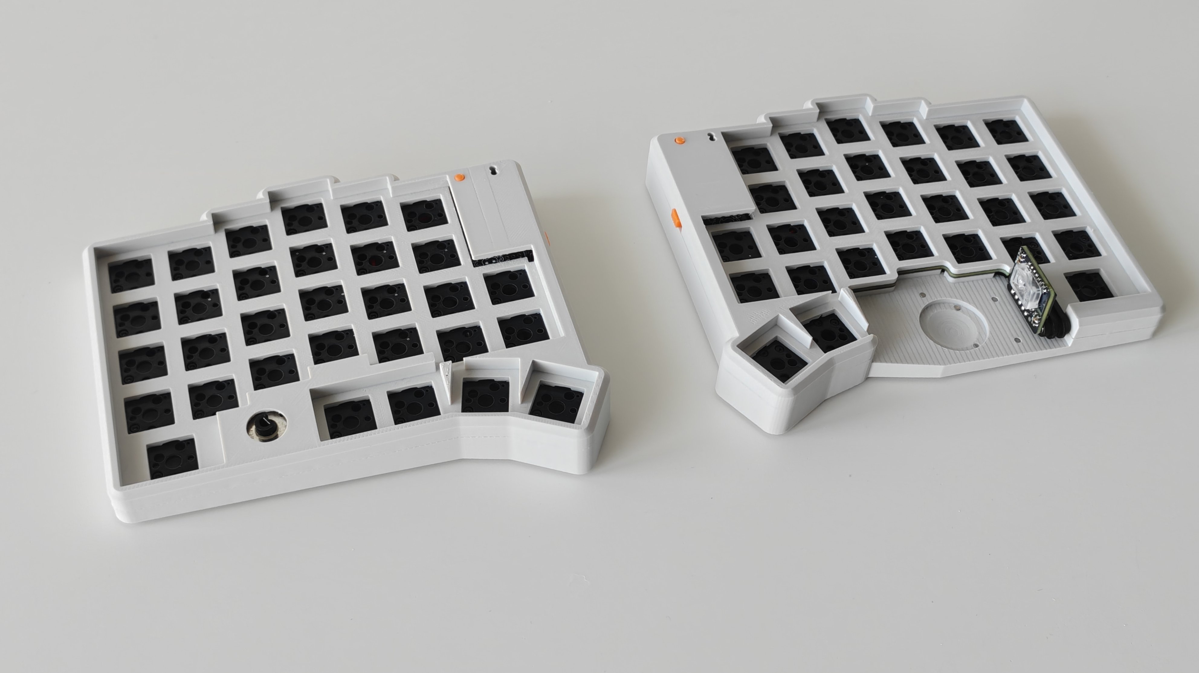 ZaruBallレビュー｜興味なかった僕が“自作キーボード×3Dプリンター”で