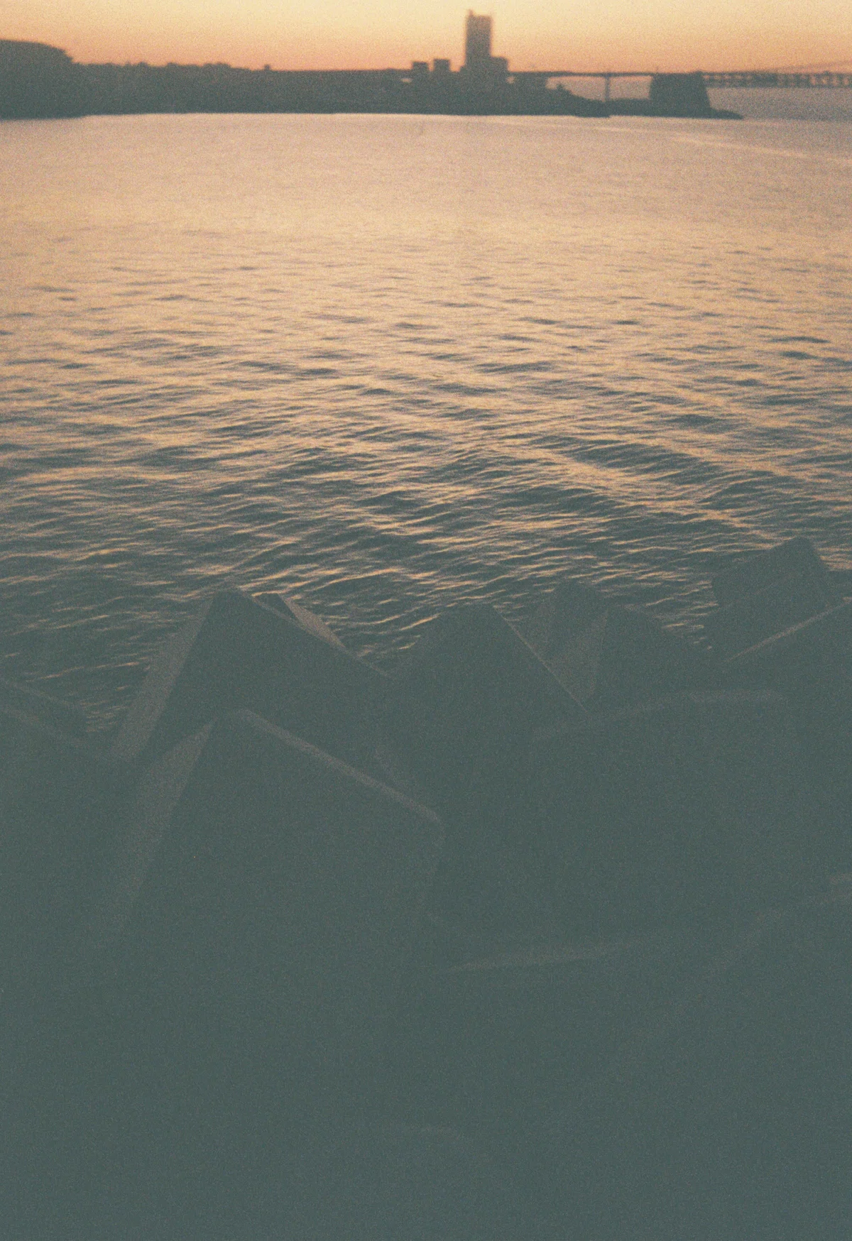 Sunset Time Frame First Sunrise in Kobe and Ektar H35|Shogo Hagiwara