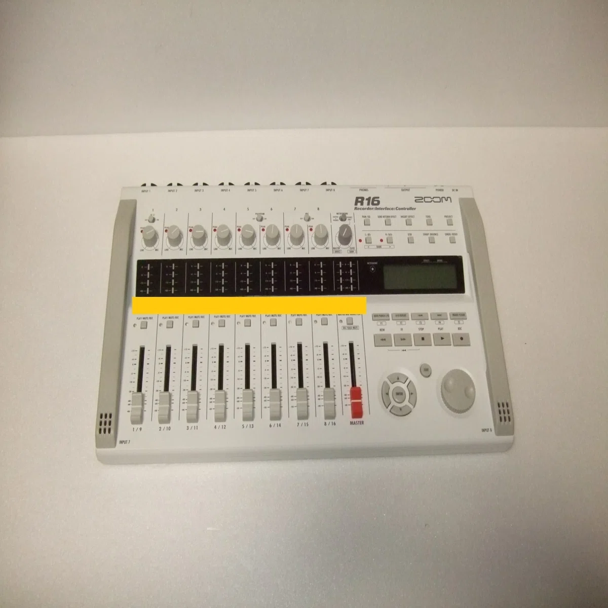 ZOOM マルチトラックレコーダー（R16）｜モメドラム
