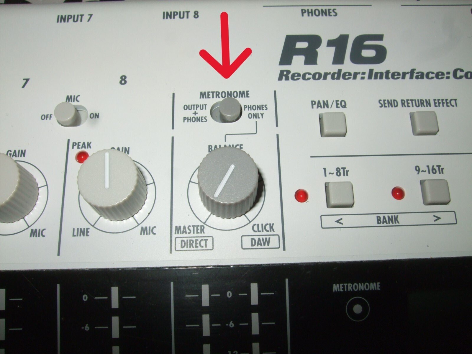ZOOM マルチトラックレコーダー（R16）｜モメドラム