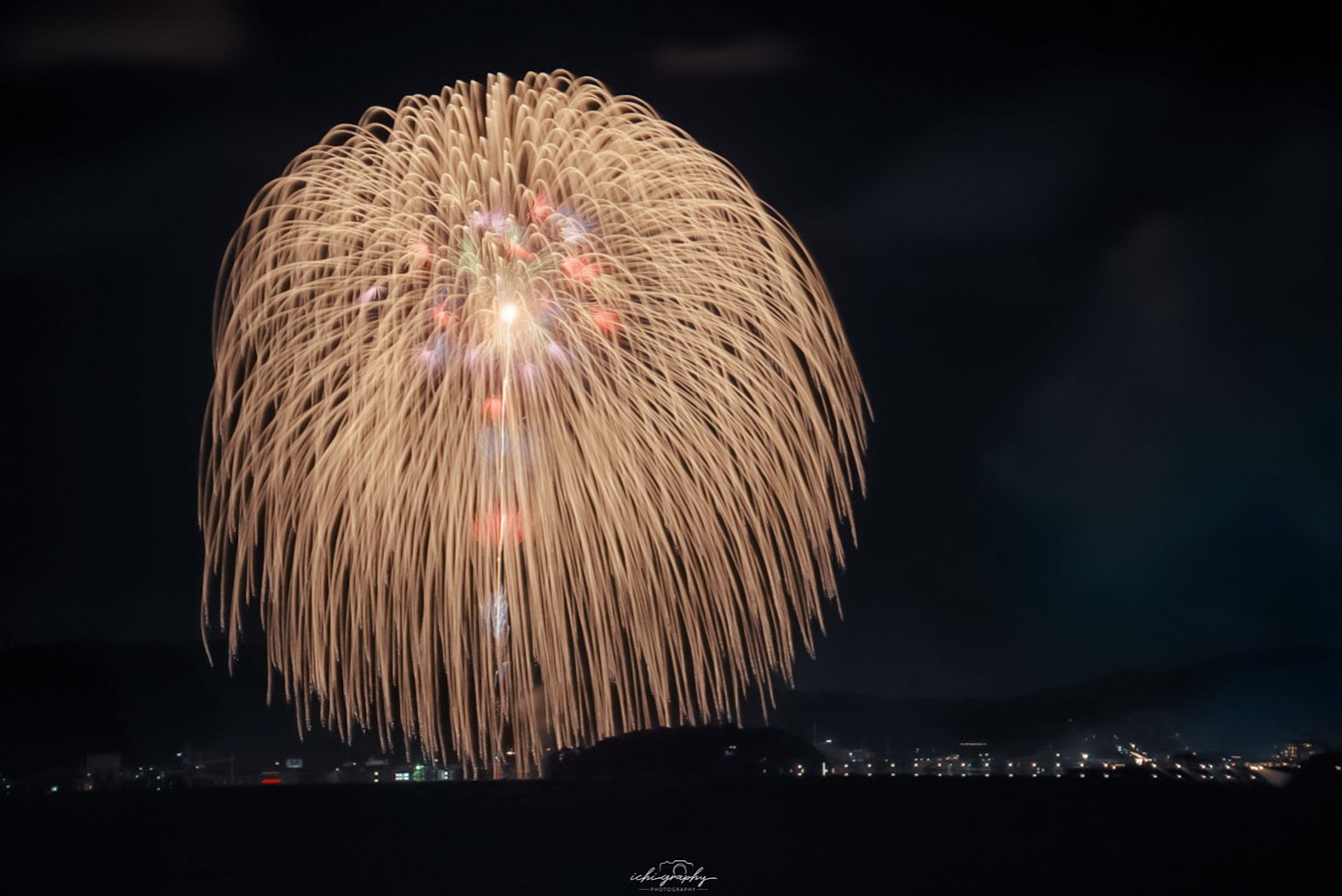 蒲郡花火大会2025 3尺玉を捕らえろ🎇｜ichi_graphy