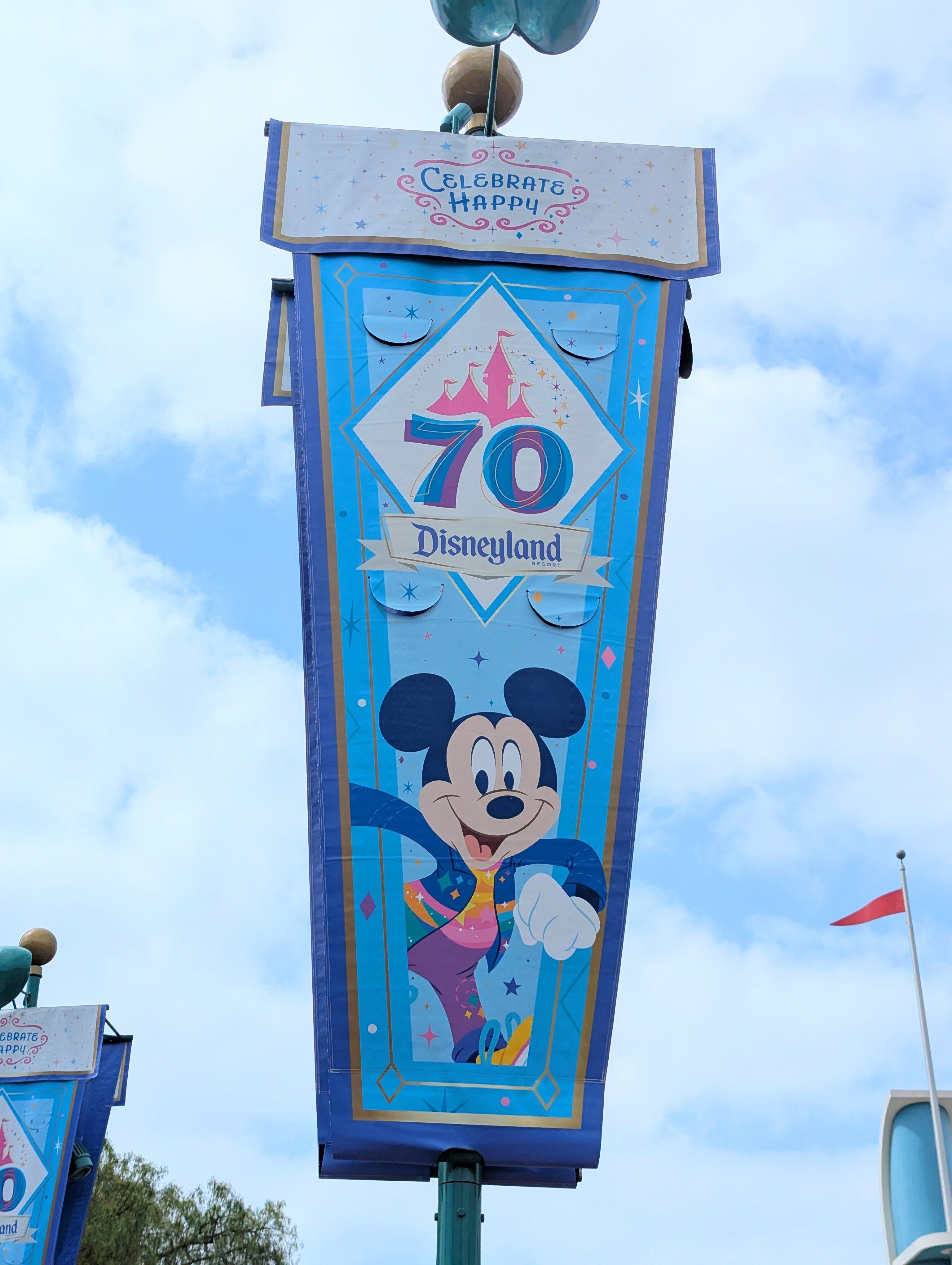 カリフォルニアディズニー70th🏰女ひとり旅③Day1｜シュイ