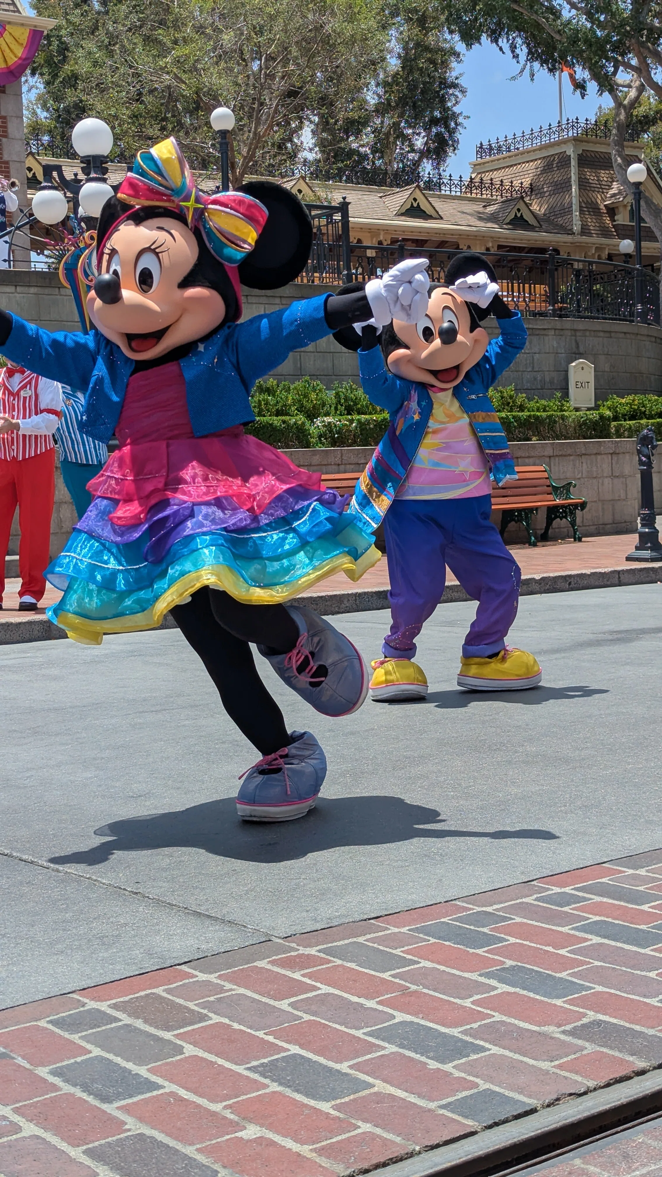 カリフォルニアディズニー70th🏰女ひとり旅③Day1｜シュイ