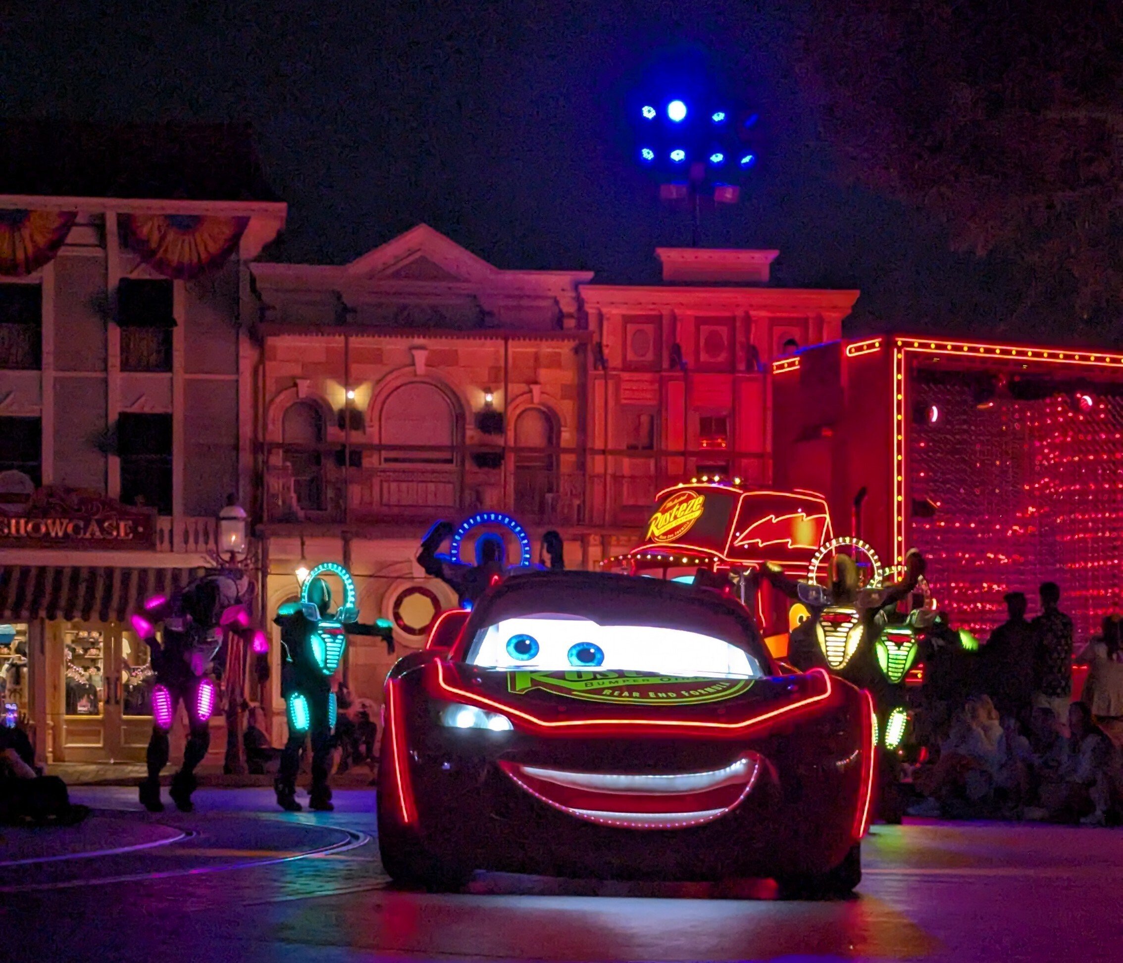 【Disney】Disneyland 70周年 ブラック x ゴールド ワンピース ミッキー＆ミニーの70周年新衣装も♡「カリフォルニア