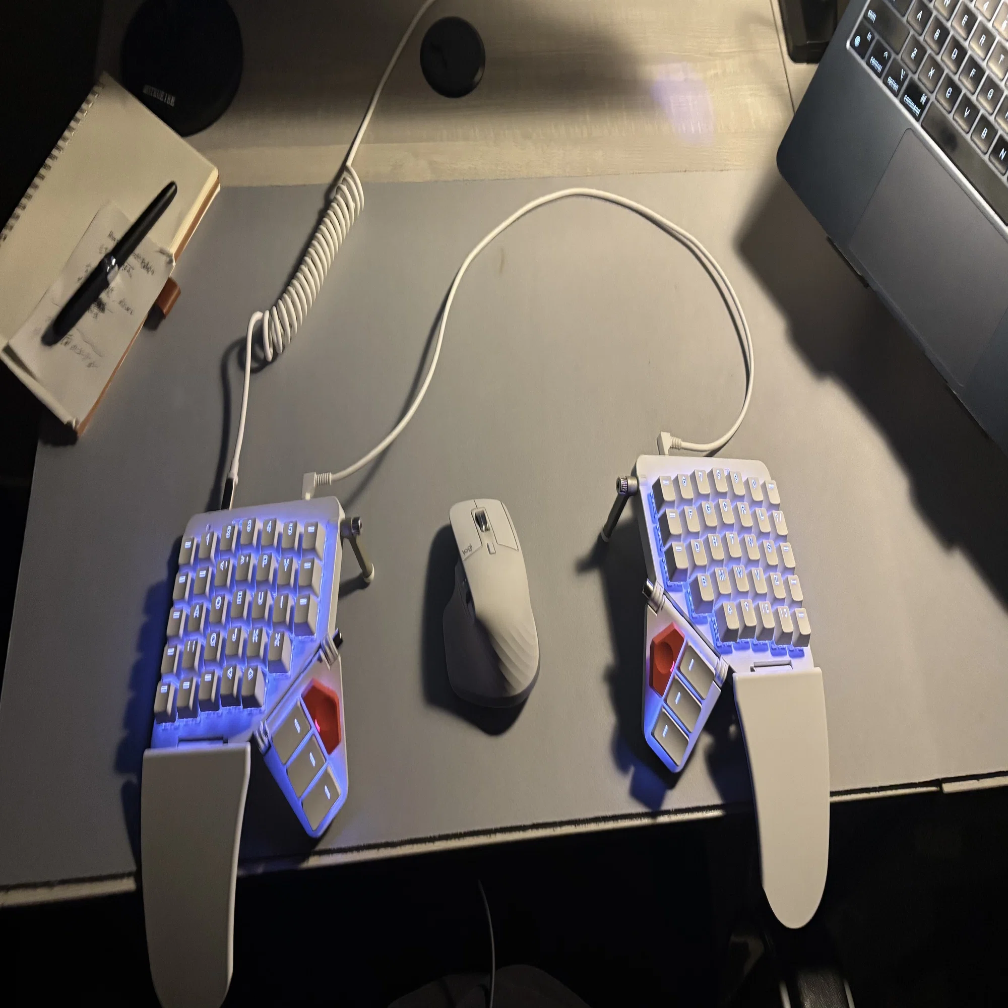 ZSA moonlanderキーボード半年使用レビュー｜電伸