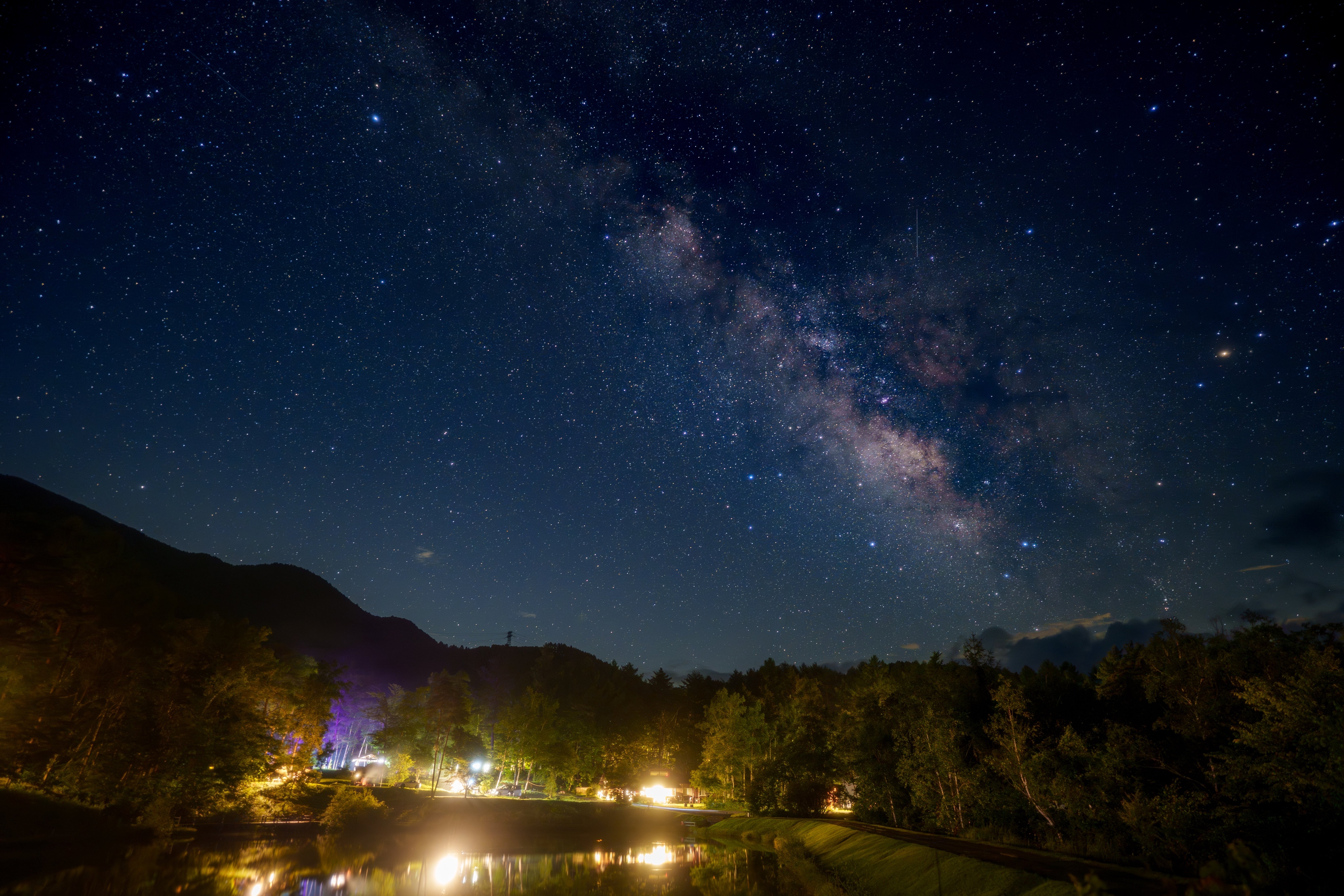 夏の夜空を彩る星たちと｜Xinn