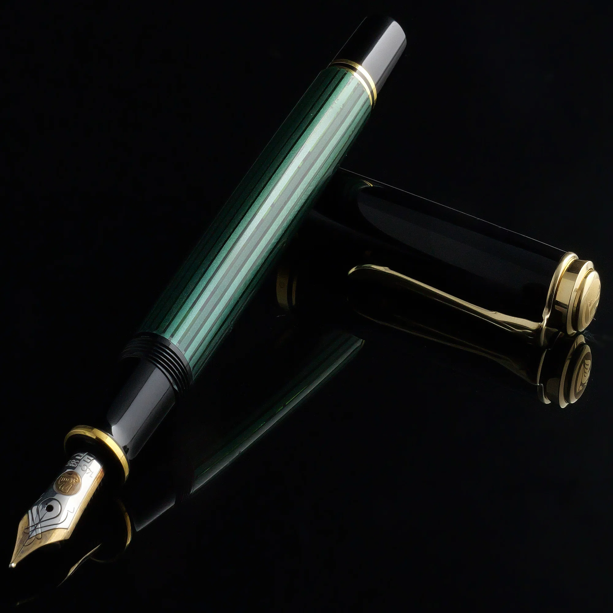 初めてのスーべレーン：Pelikan Souverän M400 Green Stripe｜Hideo 