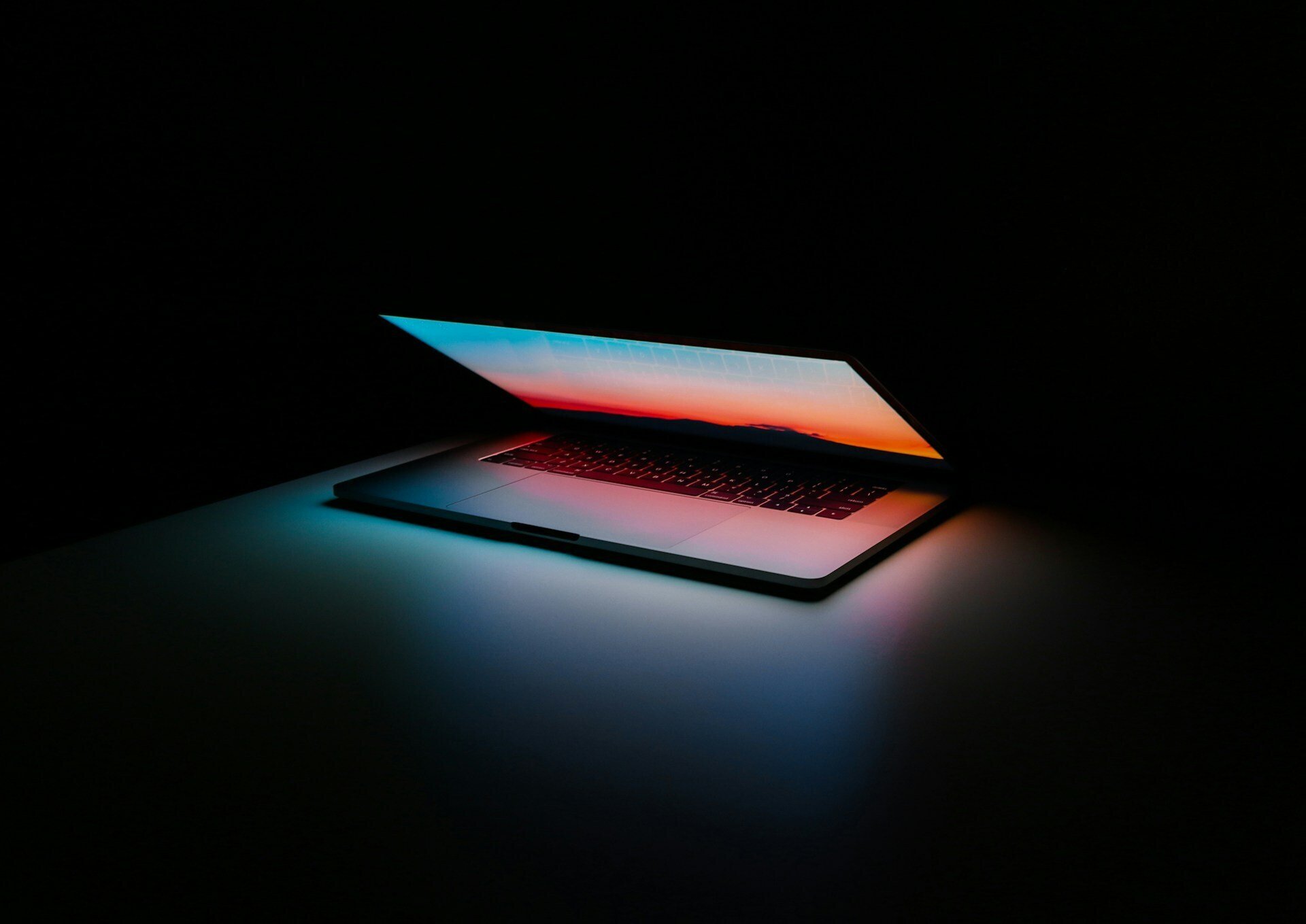 Apple - 【特別価格】MacBook Pro ノートパソコン お安くお探しの方必見！！ 価格.com】Mac ノート(MacBook) | 通販・価格比較・製品情報