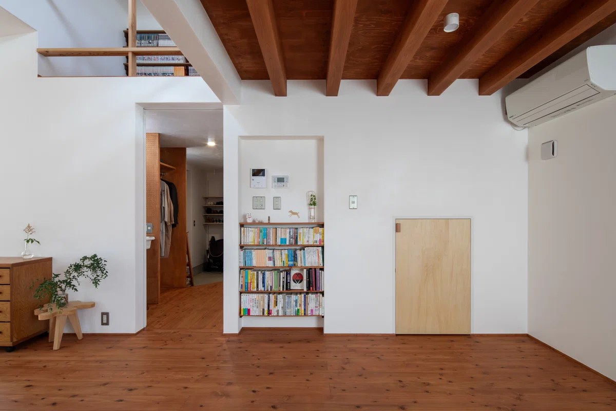 The garden is another living room; living richly even in a small space ...
