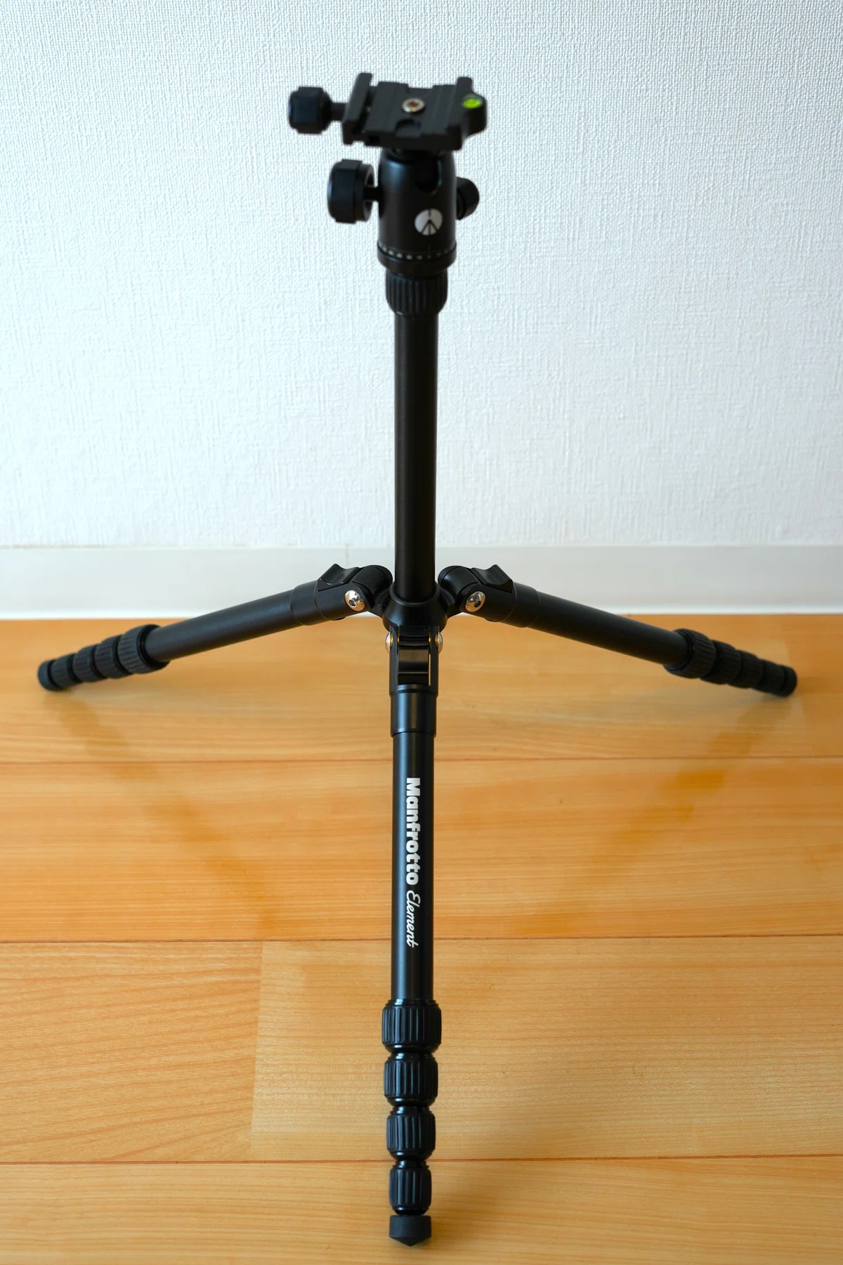 Manfrotto マンフロット Element トラベル三脚 MKELES5BK-BH