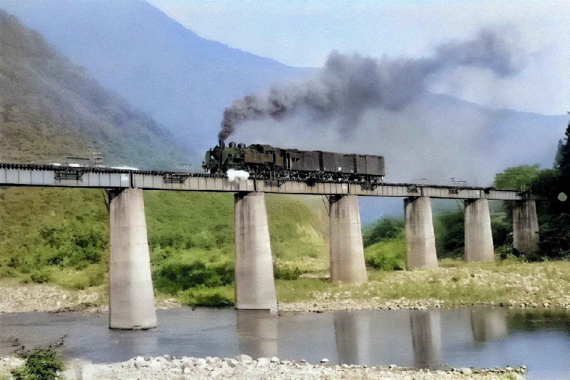 日本の歴史 v035, 1974年9月 会津の蒸気機関車｜ひろやん