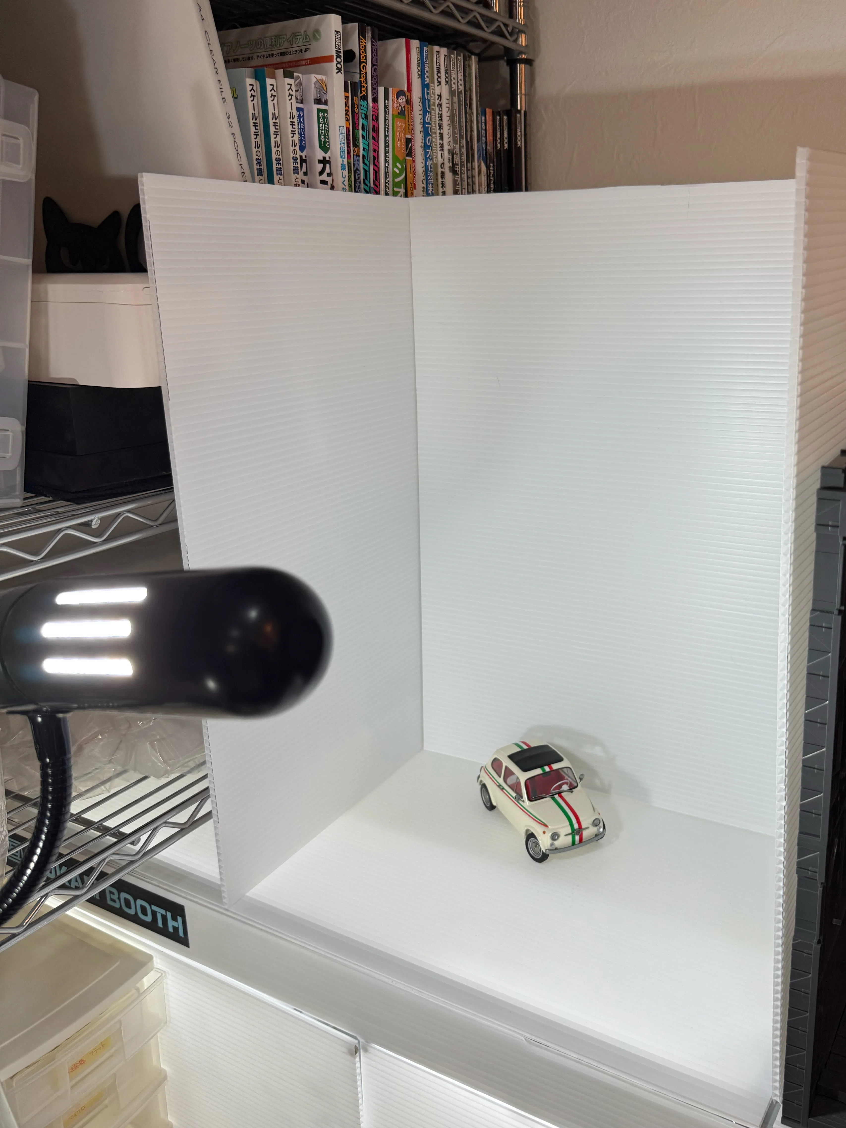 Building and installing a photo booth.｜14_factory