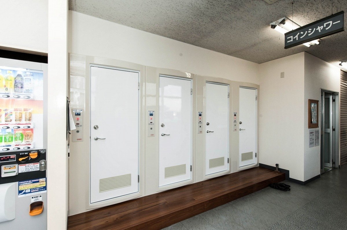 特集【物流の裏側にある休憩所】運送業から見たサービスエリアの真価｜【公式】富士サービス（株）セバス主任のnote