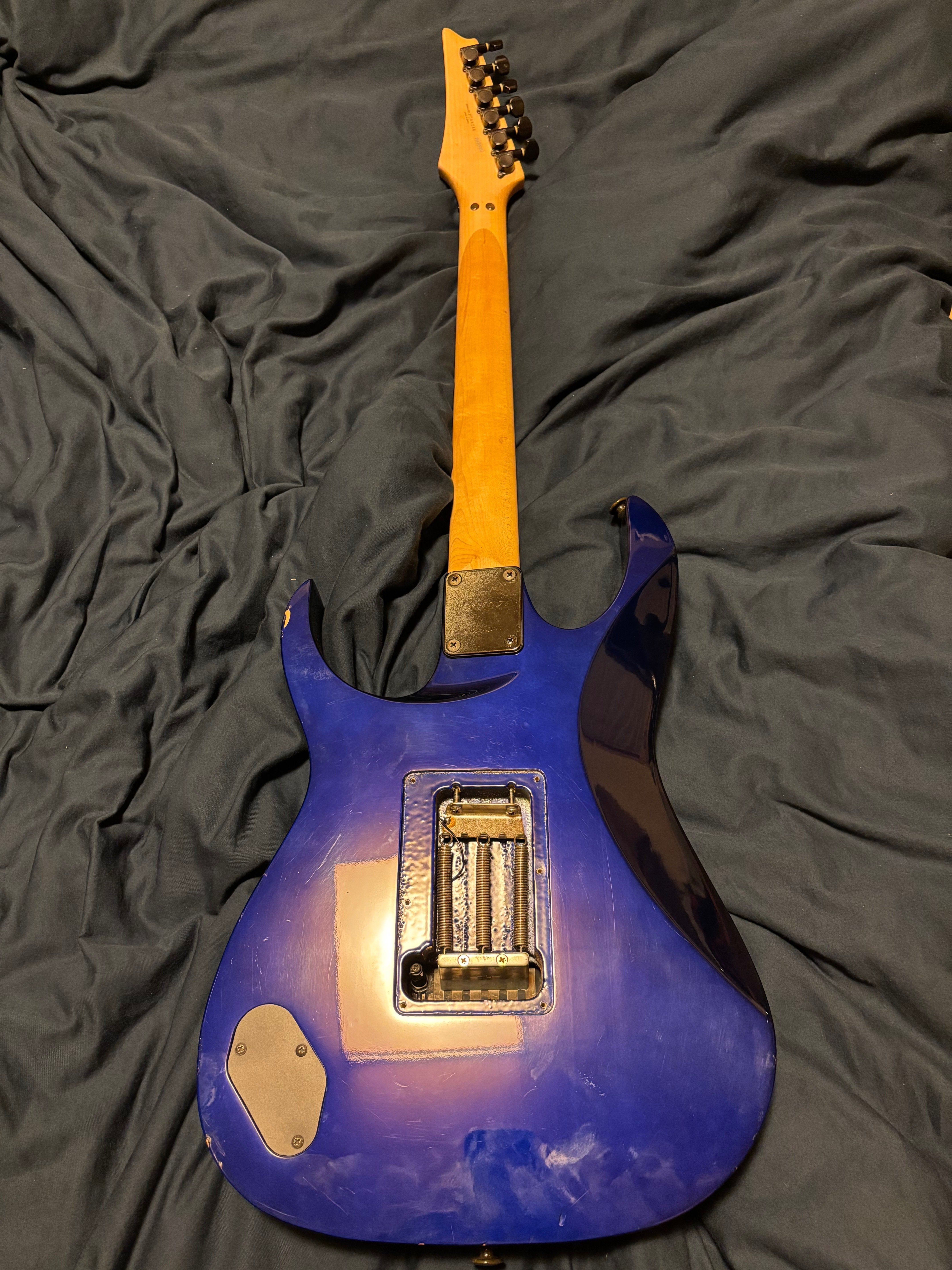 Ibanez RG550 ブルー　改造済み Ibanez RG550 ブルー 改造済み