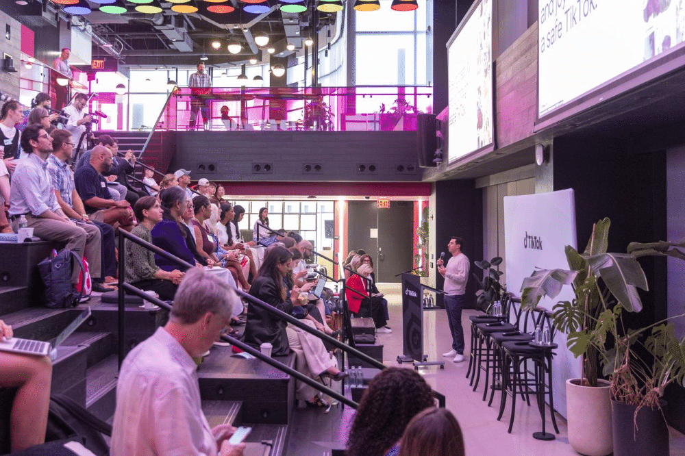 TikTok、信頼性と安全性を高める新機能を発表。クリエイターや家族