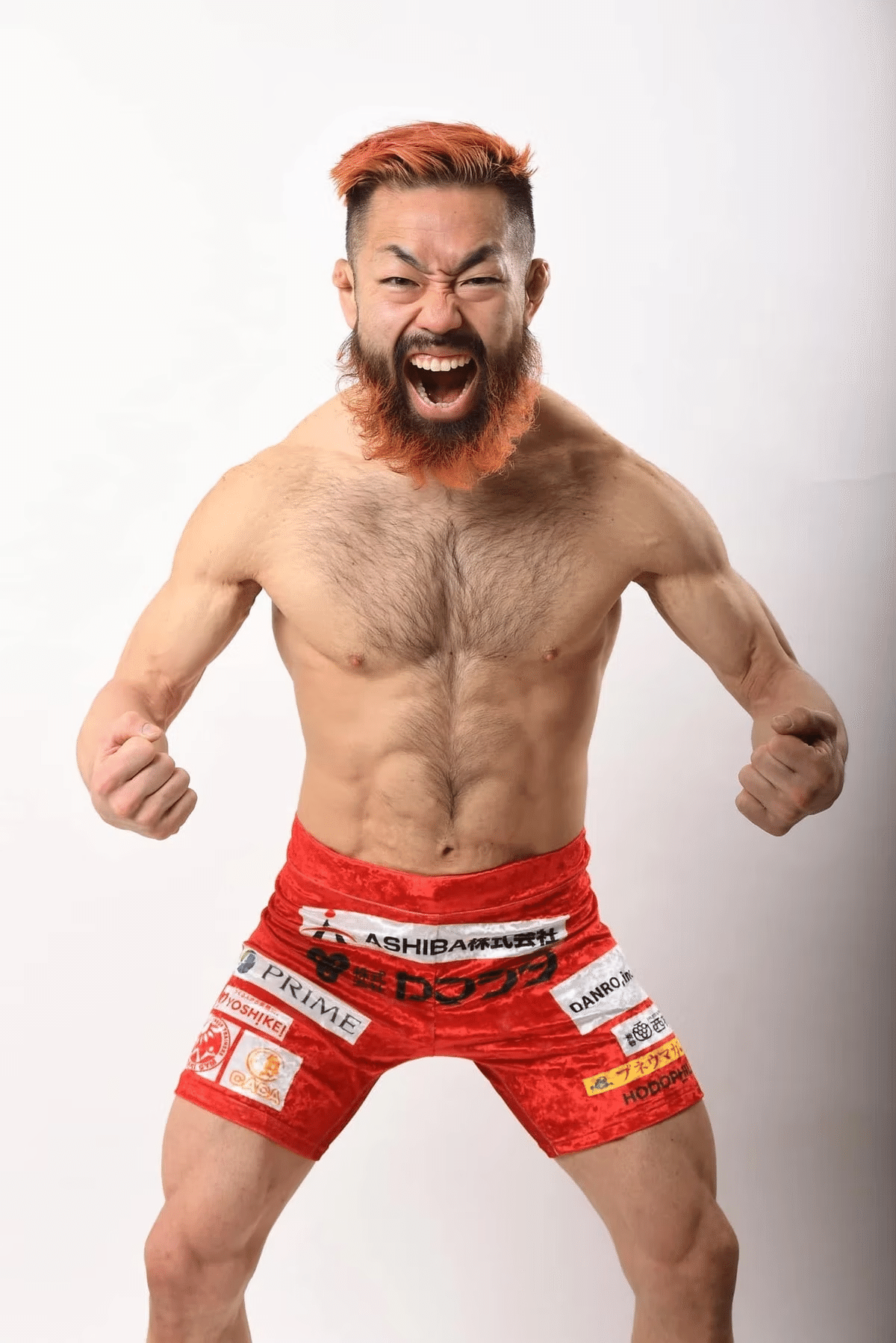 胸毛とヒゲが躍動する！プロレスラー八須拳太郎がLINEに登場｜UEMATSU