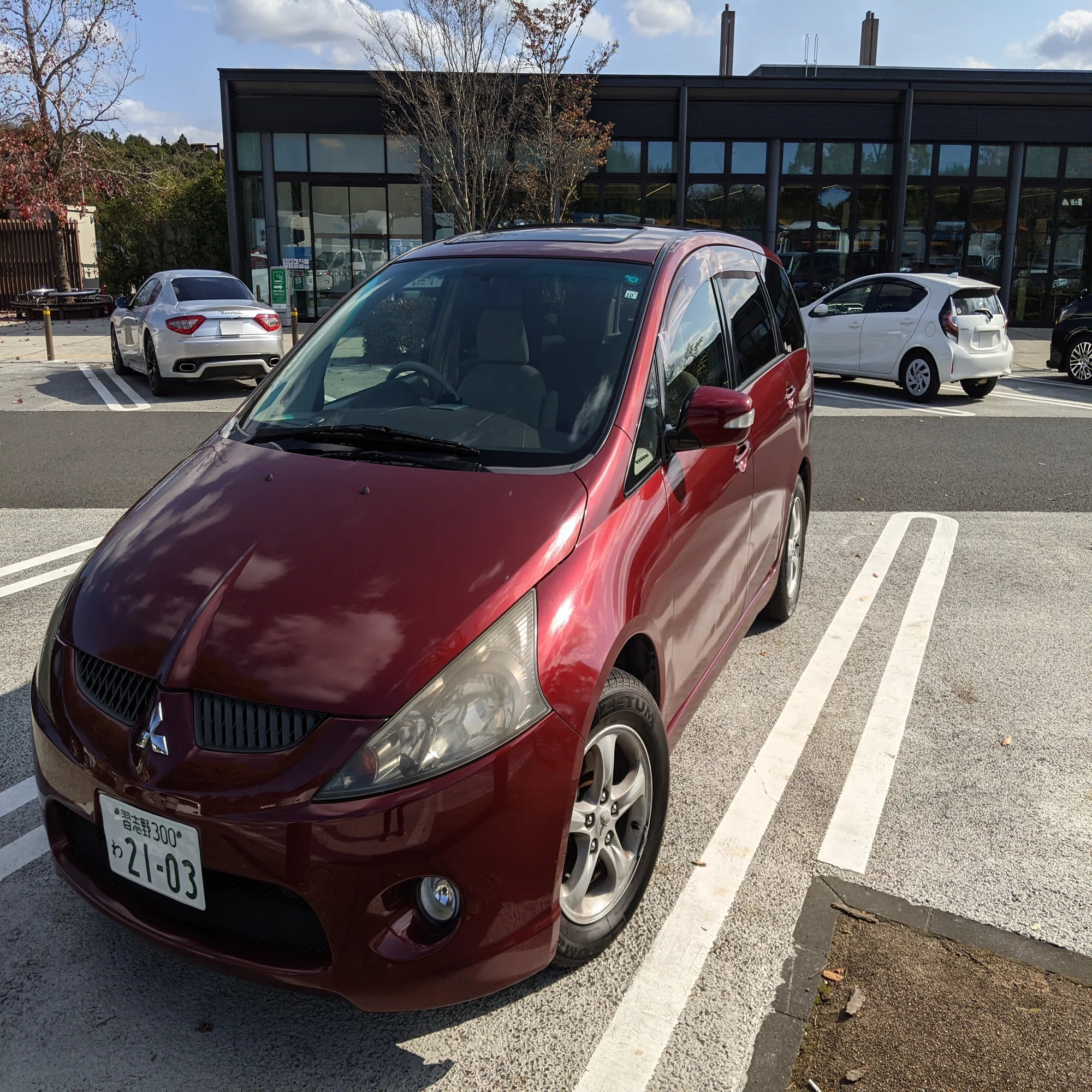 レンタカー試乗記 : 023 三菱 グランディス 2.4 スポーツ 4WD (NA4W 