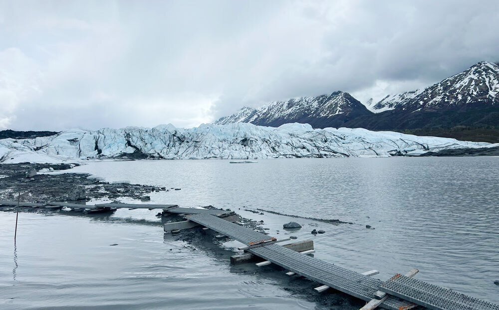 夏のアラスカで氷河を歩いて・登って・飲んできた！｜ゆかかか@ハワイ