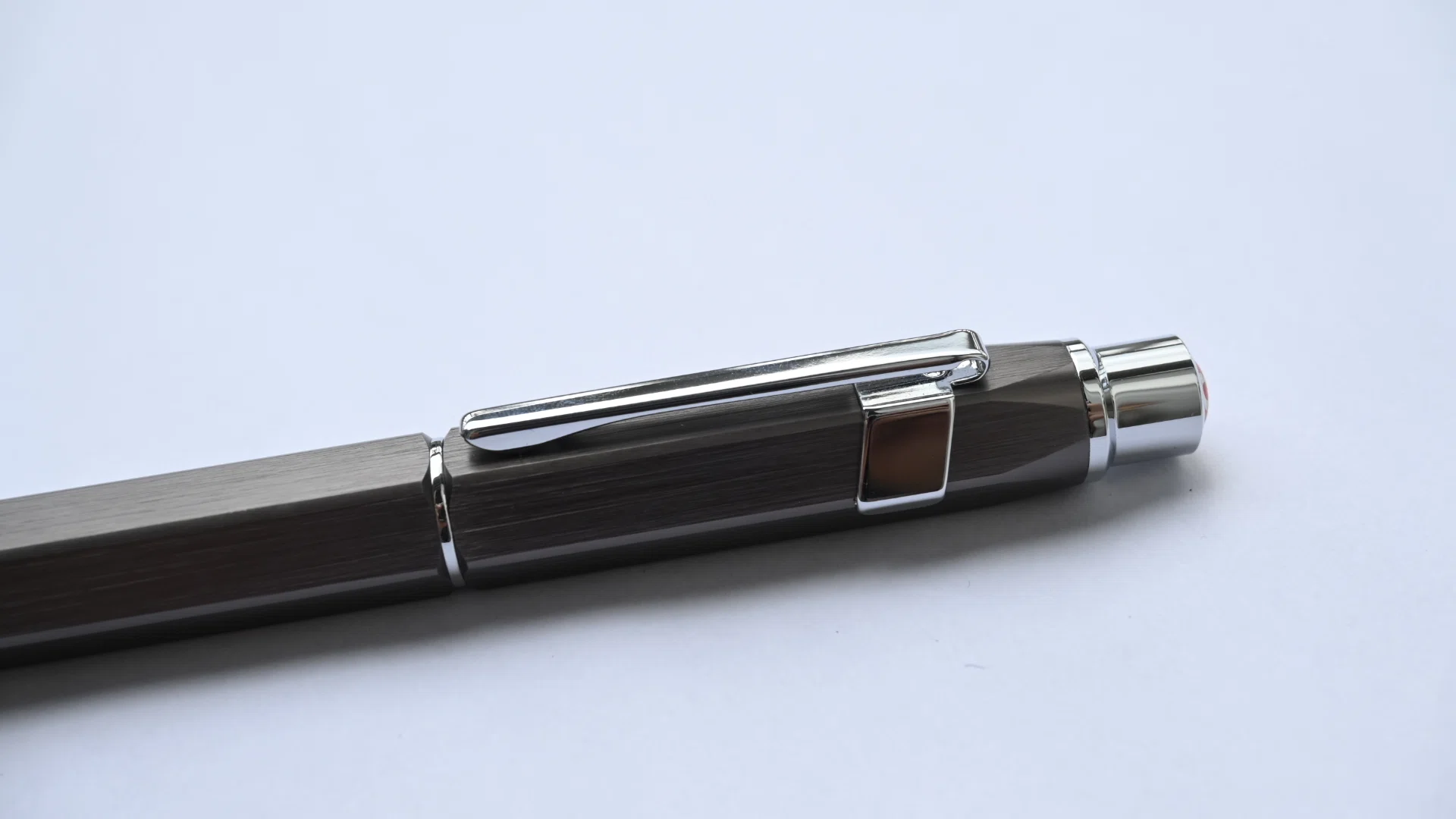 TWSBI Precision Gunmetalの所有感が凄い！｜柳草