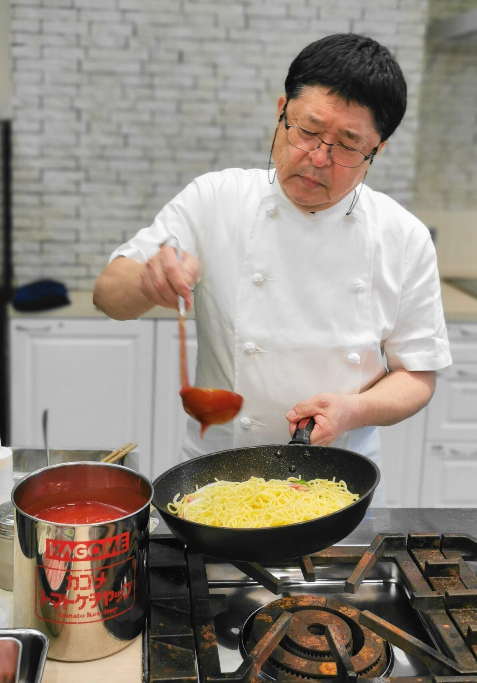 新品】新しい学校のリーダーズ オリジナル焼きケチャップ ナポリタン用