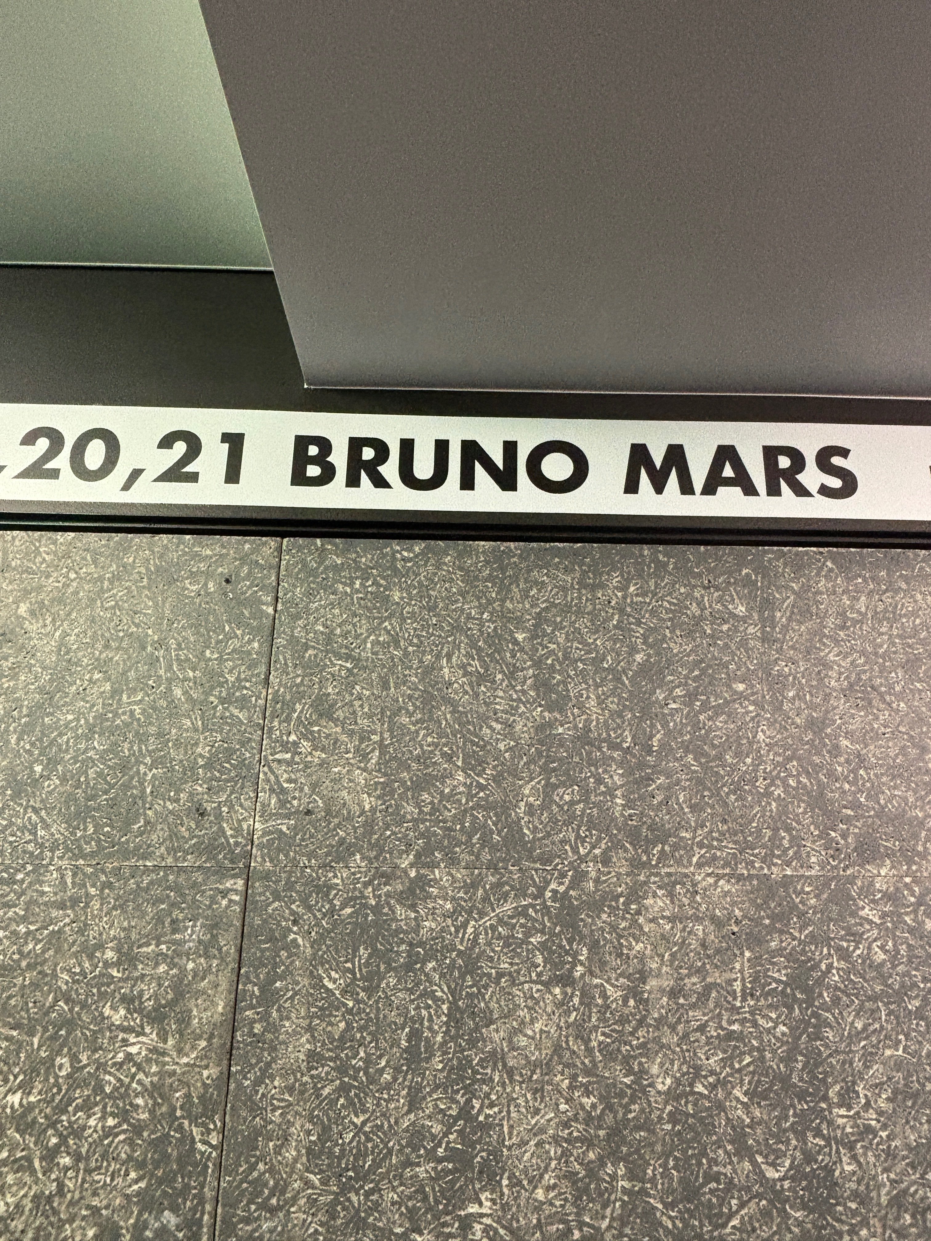 奇跡の9文字に飛び跳ねた東京ドーム「アーティストバックヤードツアー