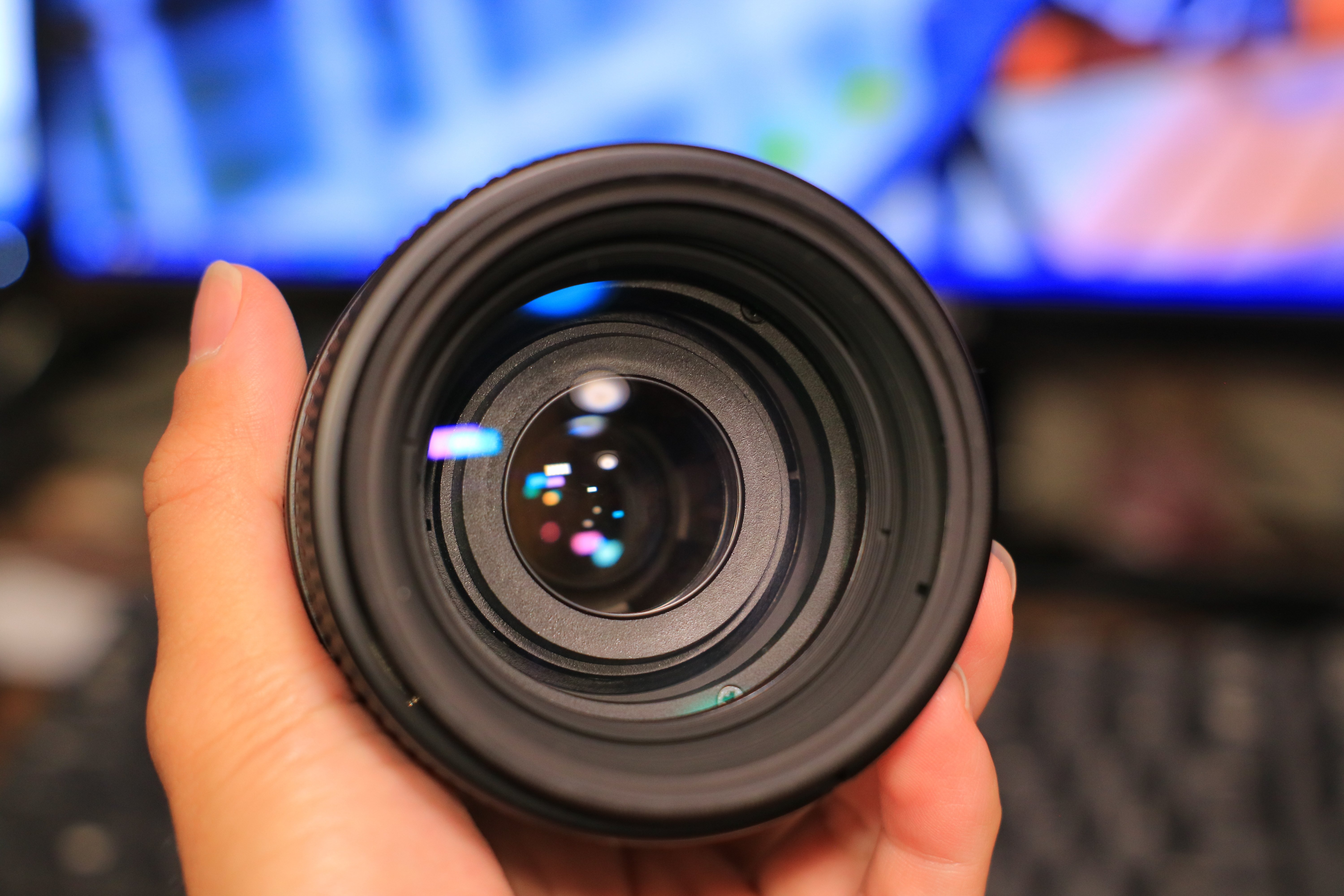 mayuriとレンズぬま *第五十四本* Nikon Ai AF Zoom-Nikkor 70-210mm