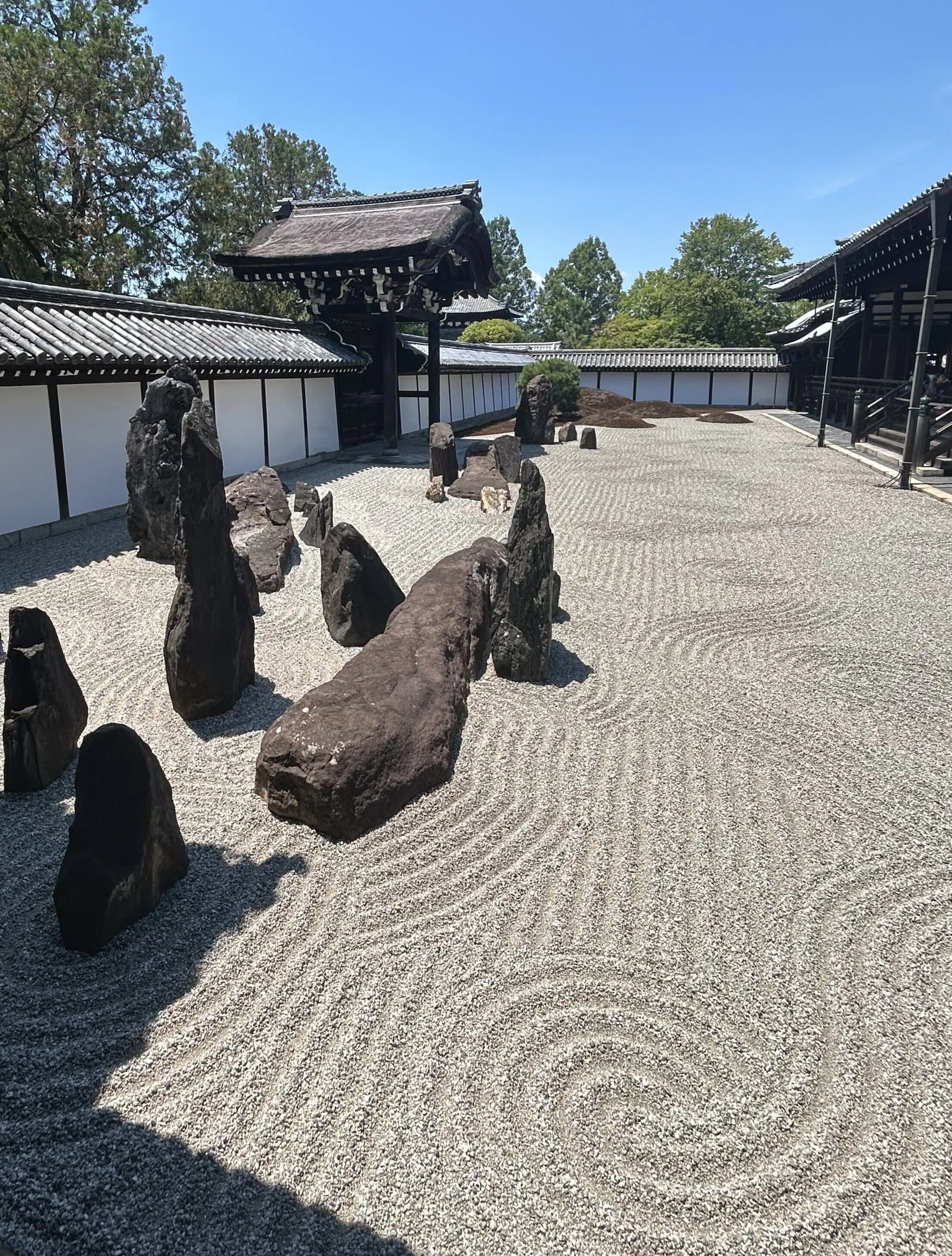 枯山水の庭と通天橋の美─東福寺をご案内♪｜雅京都観光