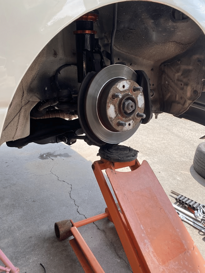 L700 車高調交換 vol.2】「LEON 低王取り付け（フロント編