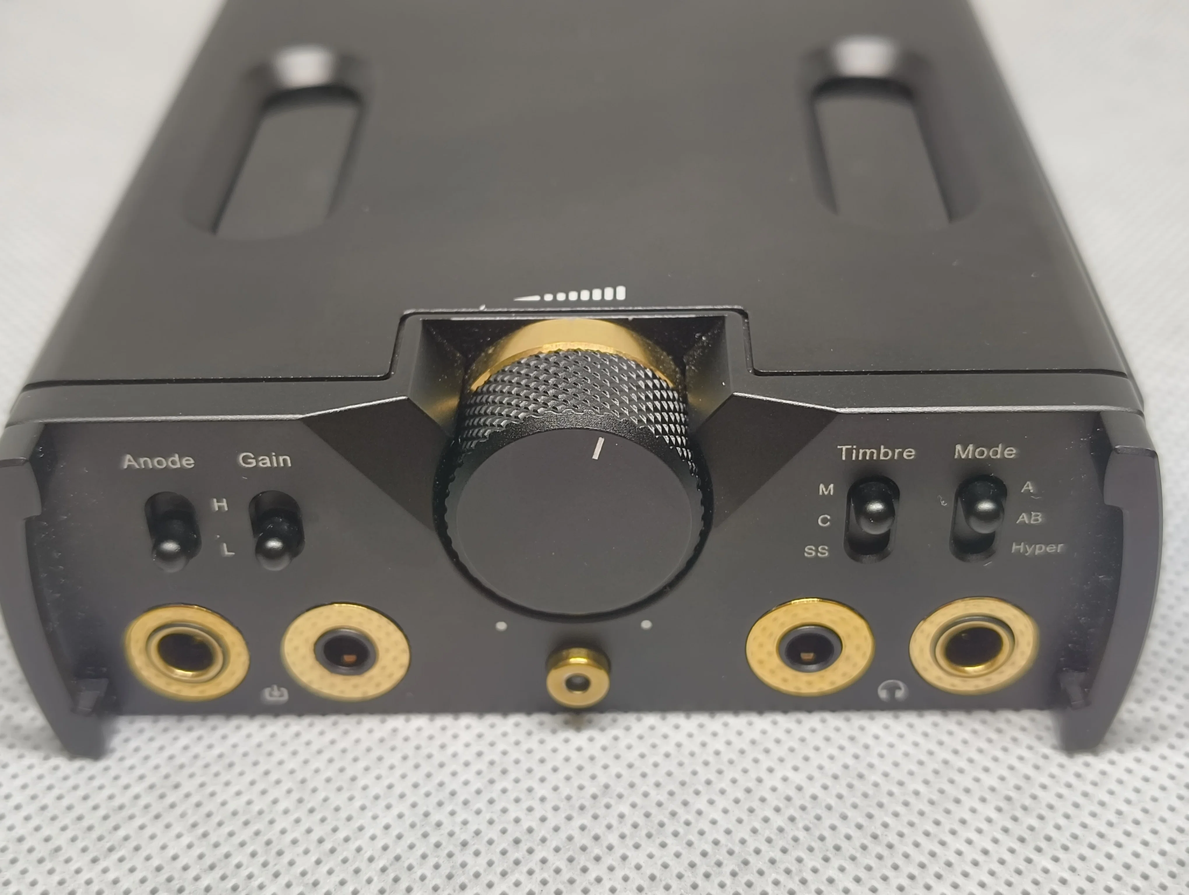 PR Cayin C9:ポータブルの常識を塗り替えた伝説のアンプ｜姉守ラヴ