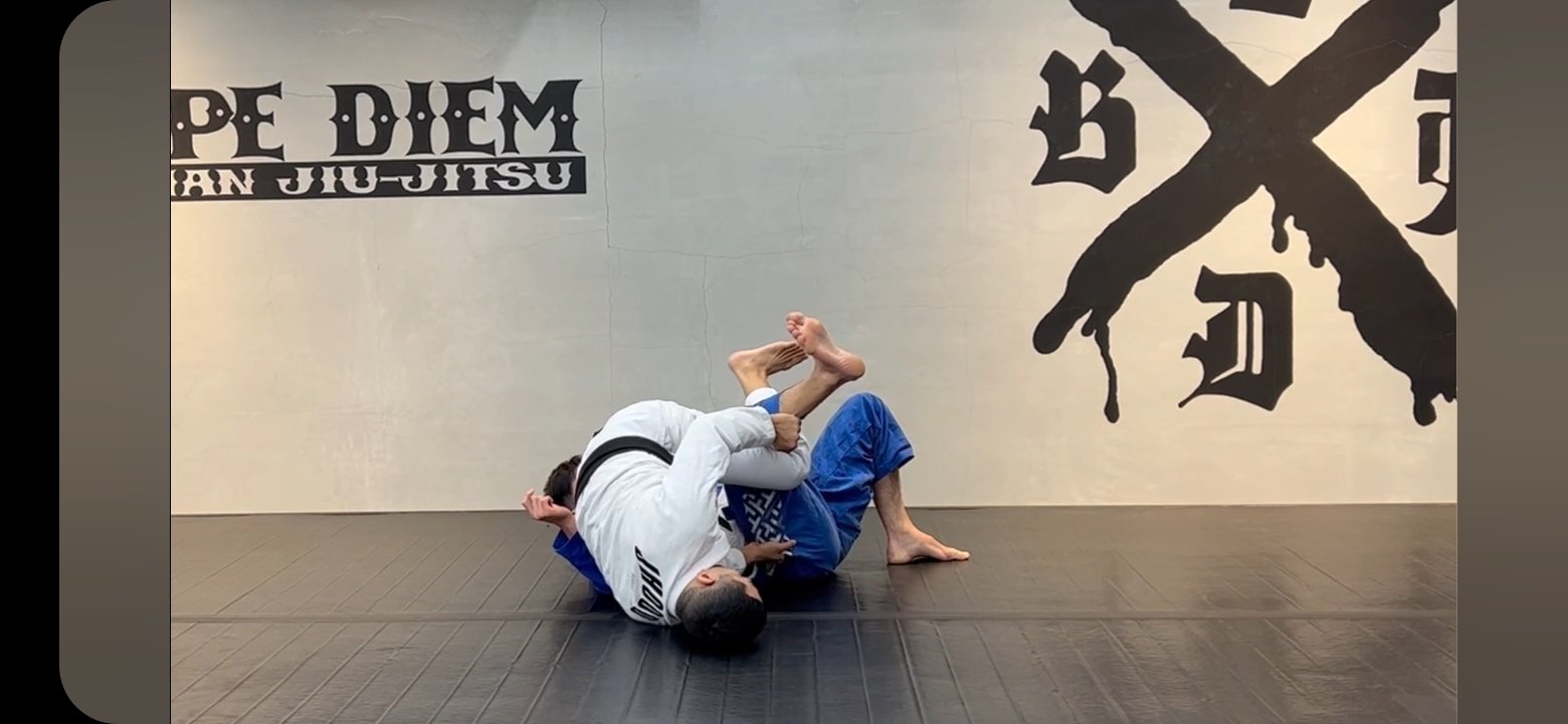 どちらかの足を制すれば大丈夫！ワンレッグエックスパス （橋本知之の