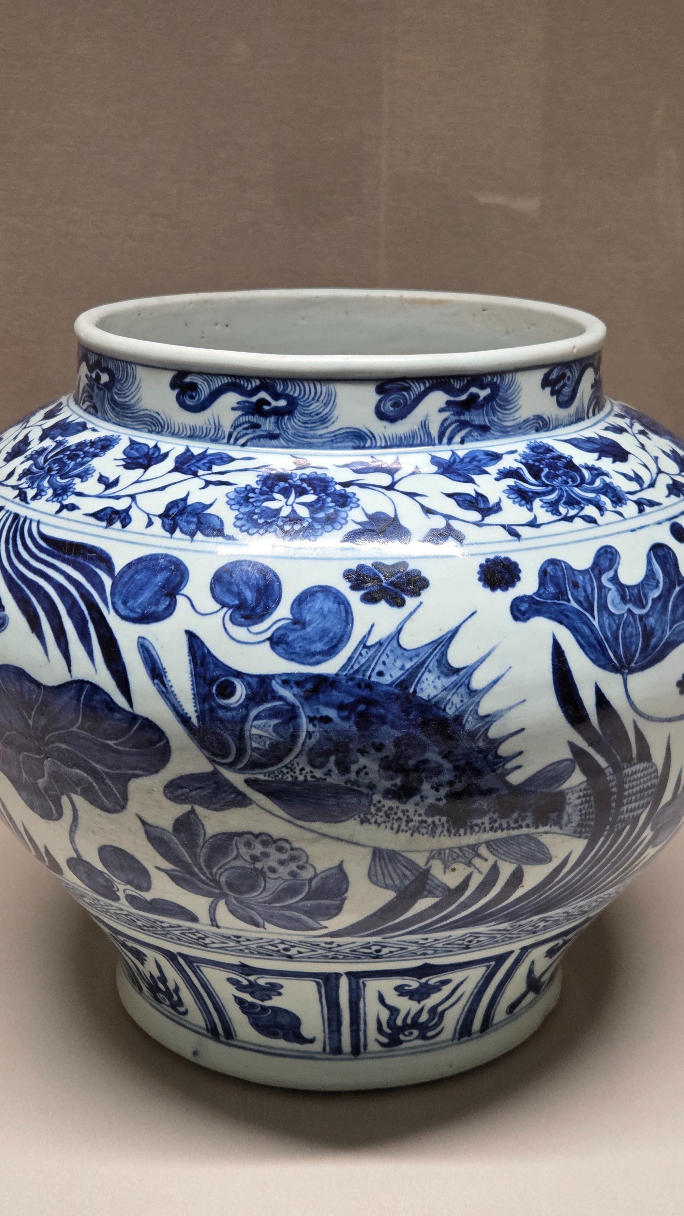 青磁花生 安宅コレクションの飛青磁花生｜iogimachi