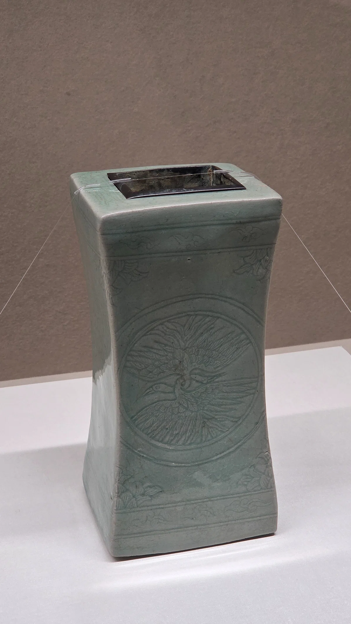 安宅コレクションの飛青磁花生｜iogimachi