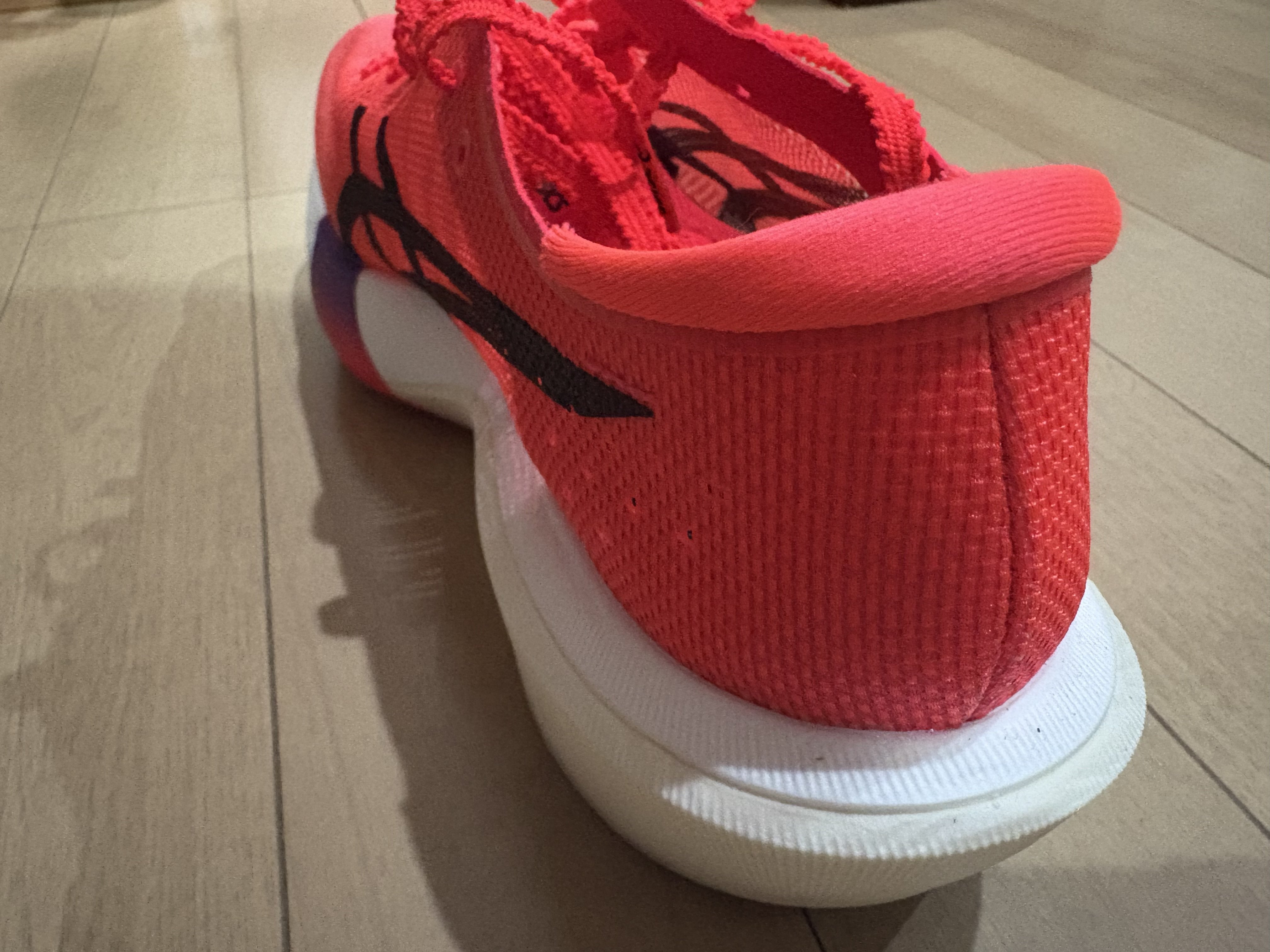 シューズレビュー】アシックス METASPEED EDGE TOKYO｜ケンジロウ