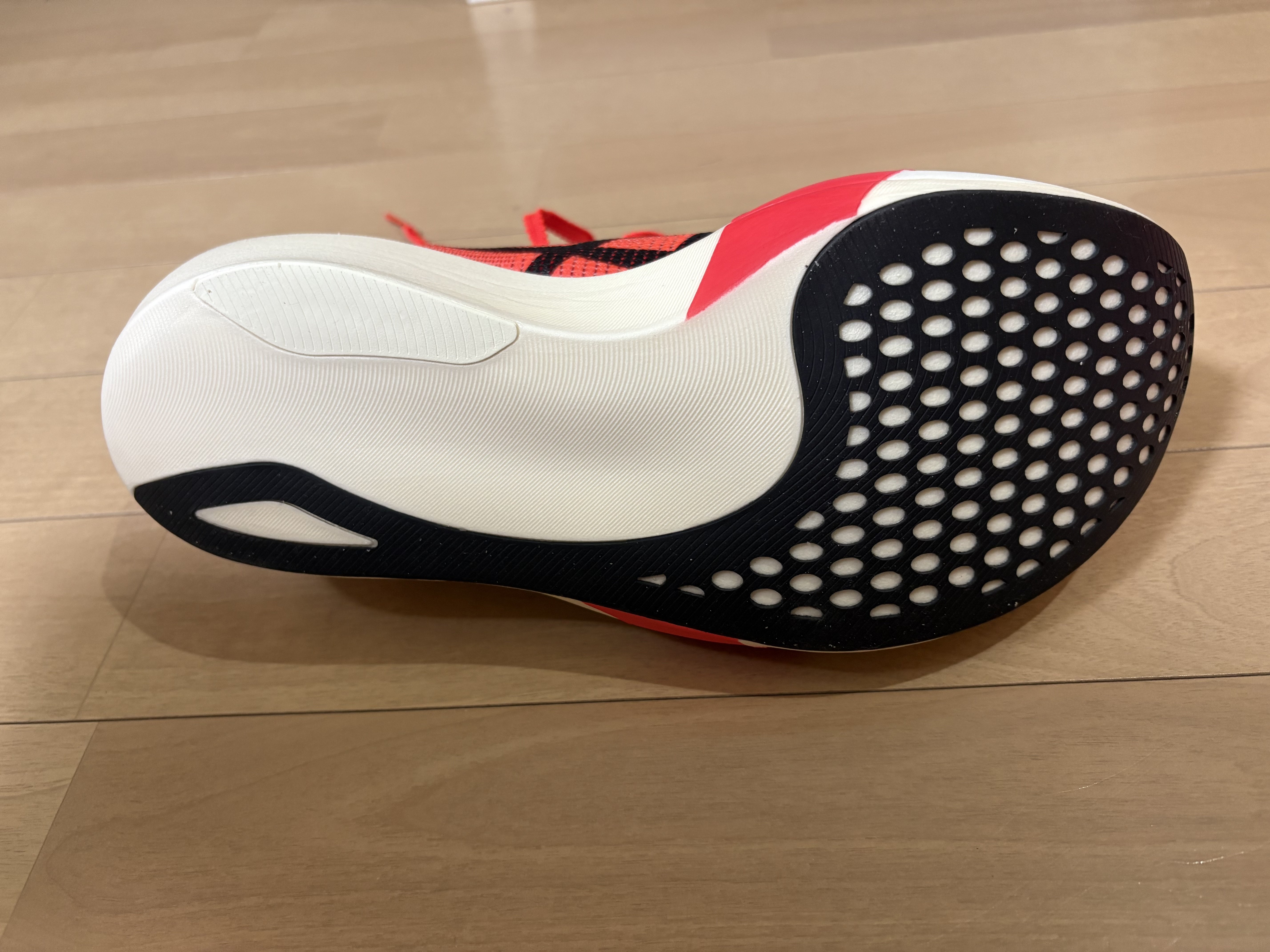 シューズレビュー】アシックス METASPEED EDGE TOKYO｜ケンジロウ